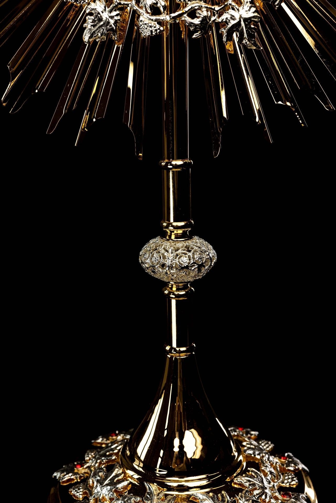 Handmade gilded brass monstrance decorated with rubies KNR/0131 70CM - CHASUBLES.COM