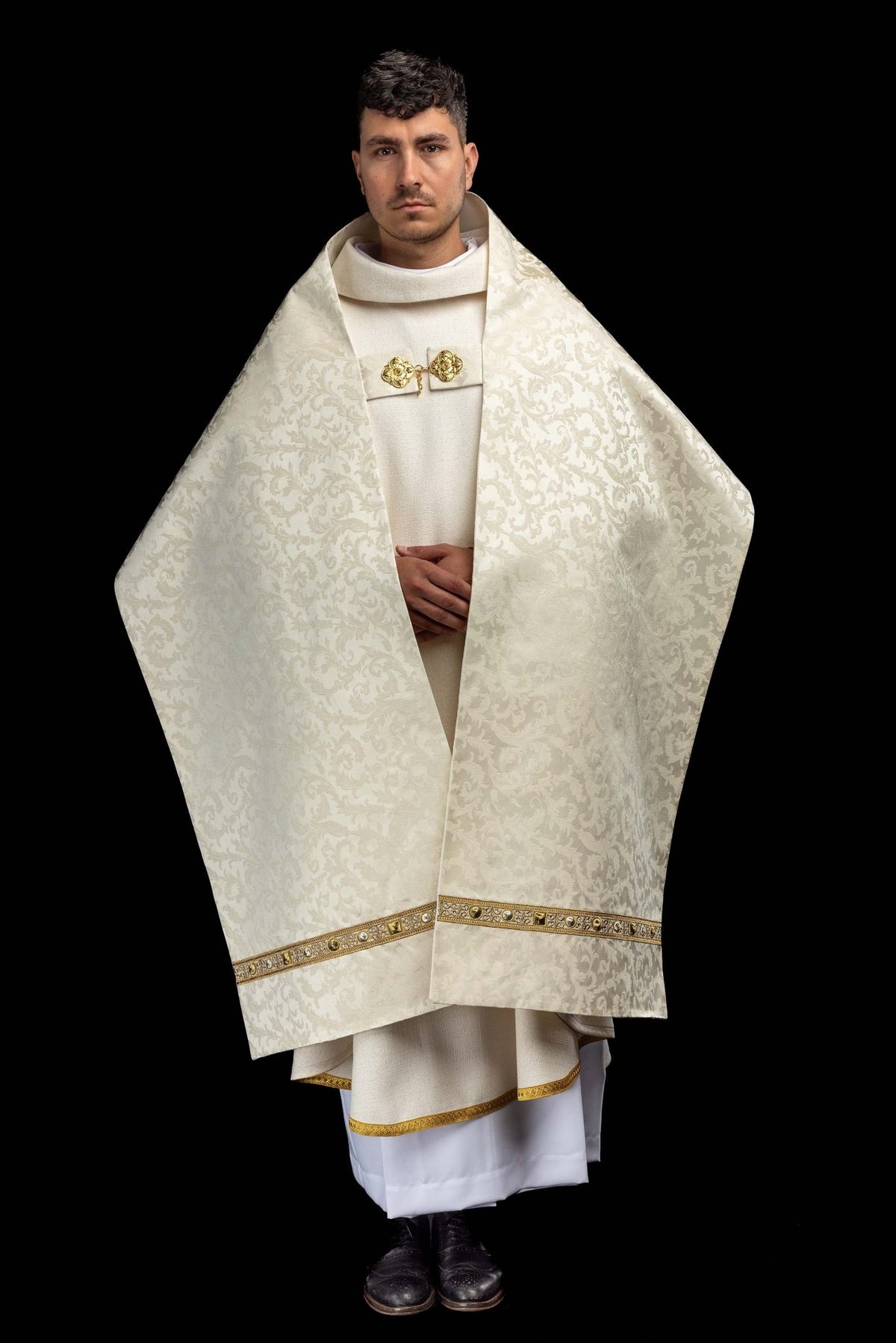 Humeral Veil with Embroidered Paschal Lamb on Jacquard Fabric S-4072-05-88 50*270 - CHASUBLES.COM