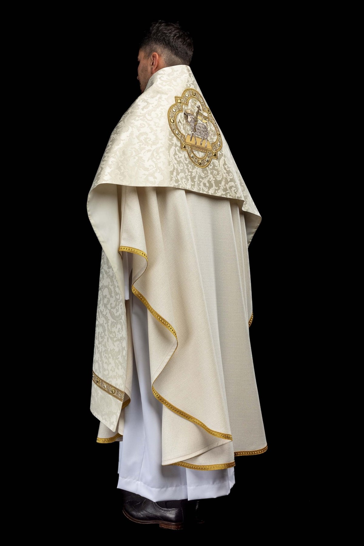 Humeral Veil with Embroidered Paschal Lamb on Jacquard Fabric S-4072-05-88 50*270 - CHASUBLES.COM