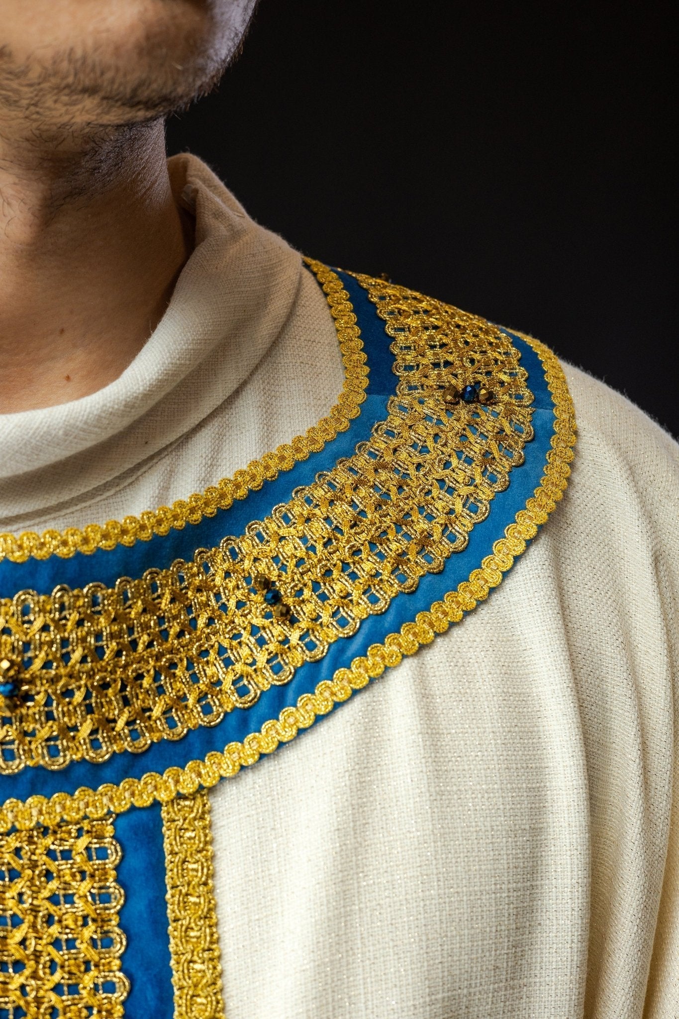 Ivory chasuble with light blue details Handmade 7001 HM/7001/05/71/PA06 - HAFTINAUSA.COM