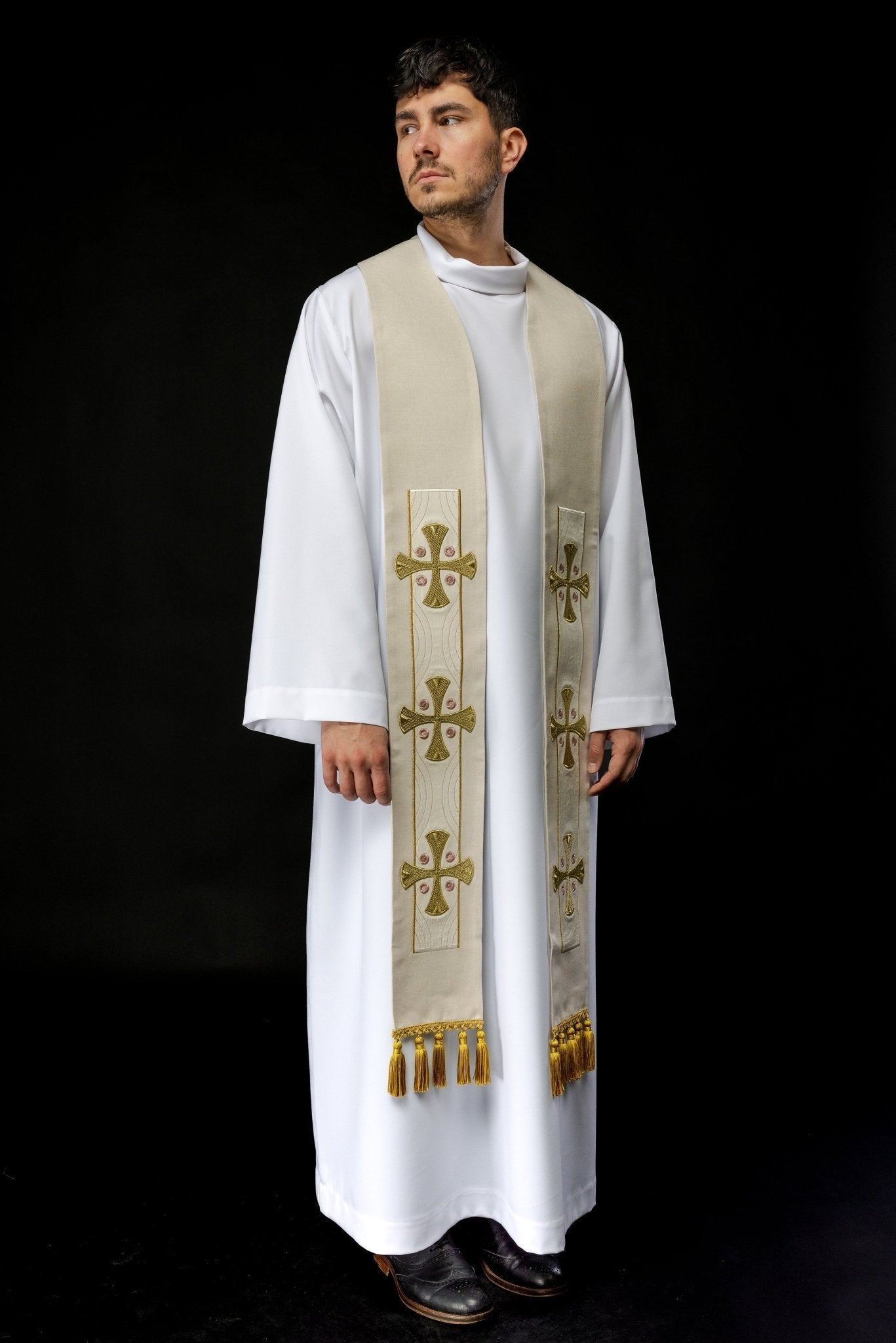 Ivory colored stole with gold crosses embroidery S - 2068 - 05 - 70 - HAFTINAUSA.COM