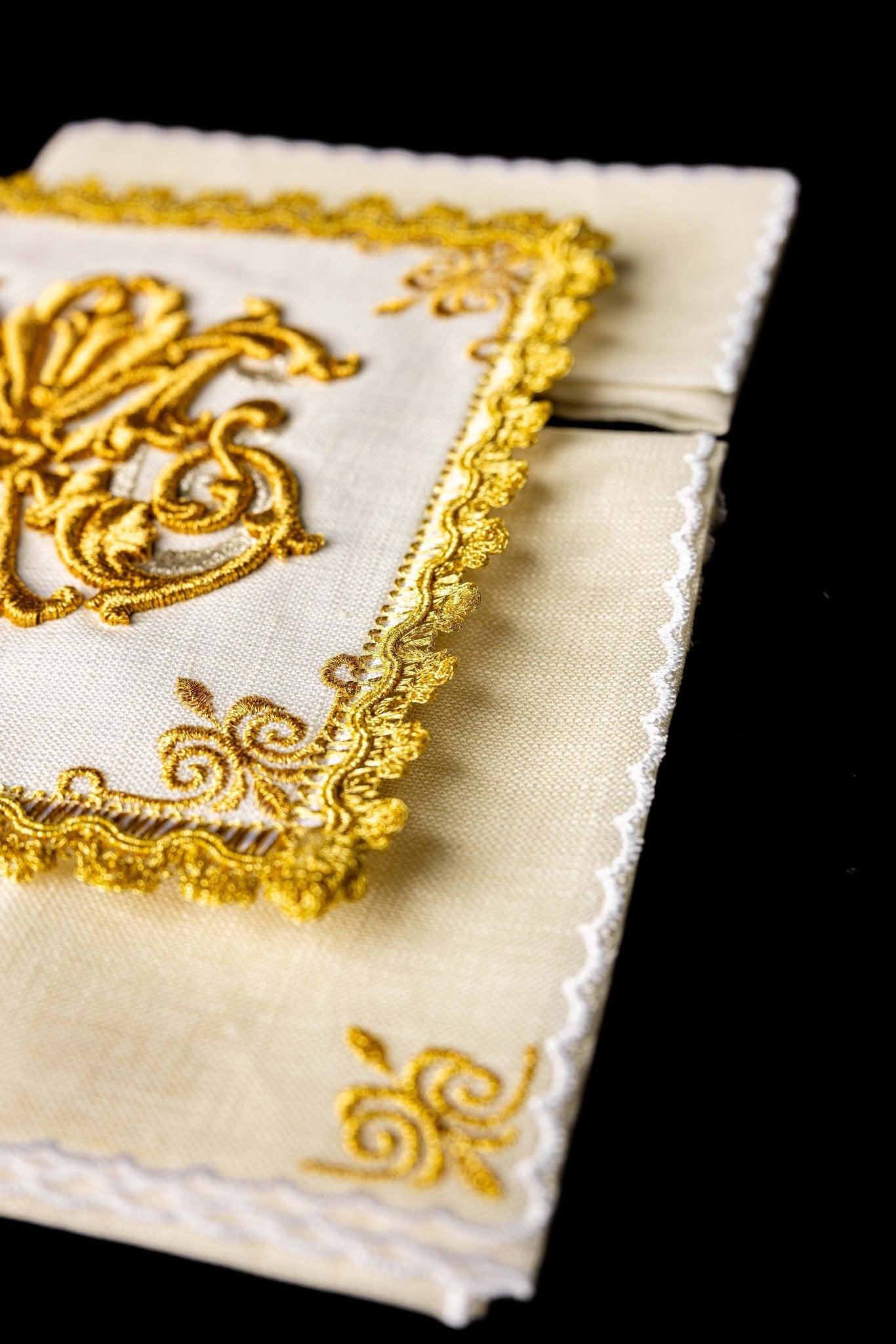 Linen Chalice Linens with Embroidery and Stones HA/5012 - CHASUBLES.COM