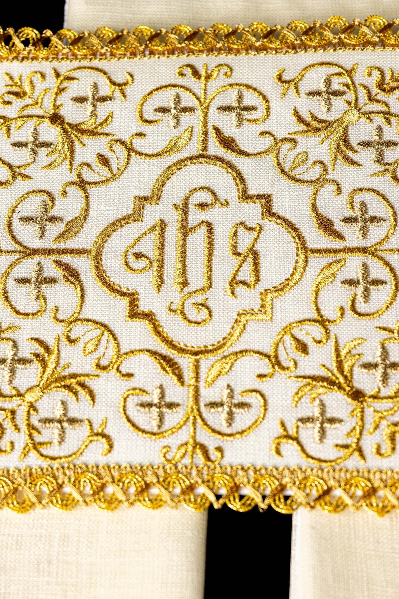 Linen Holy Family Chalice Linens S-5011 - CHASUBLES.COM