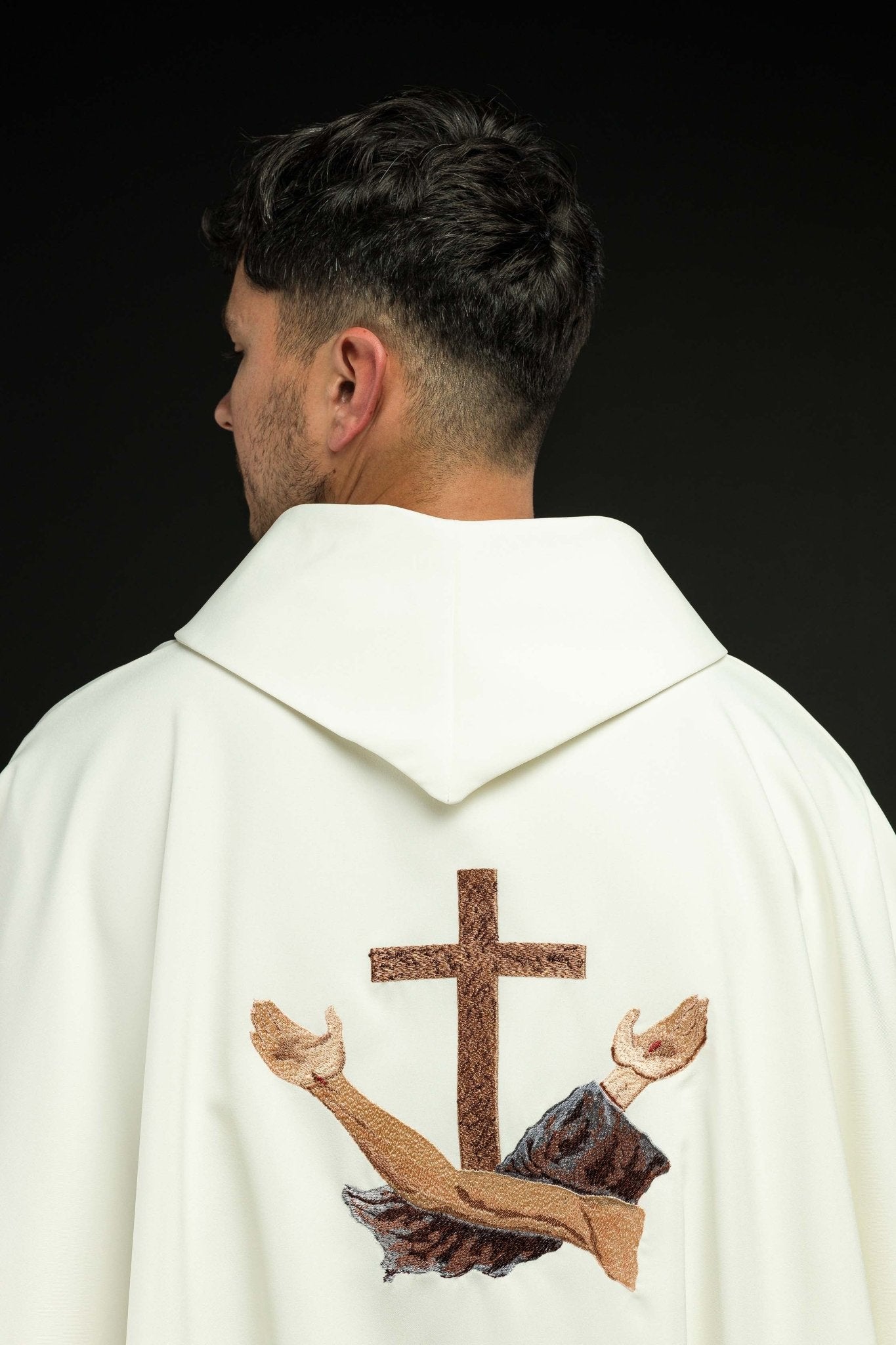 Liturgical chasuble with a Franciscan cross in ecru KOR/180/05/01 ECRU - CHASUBLES.COM