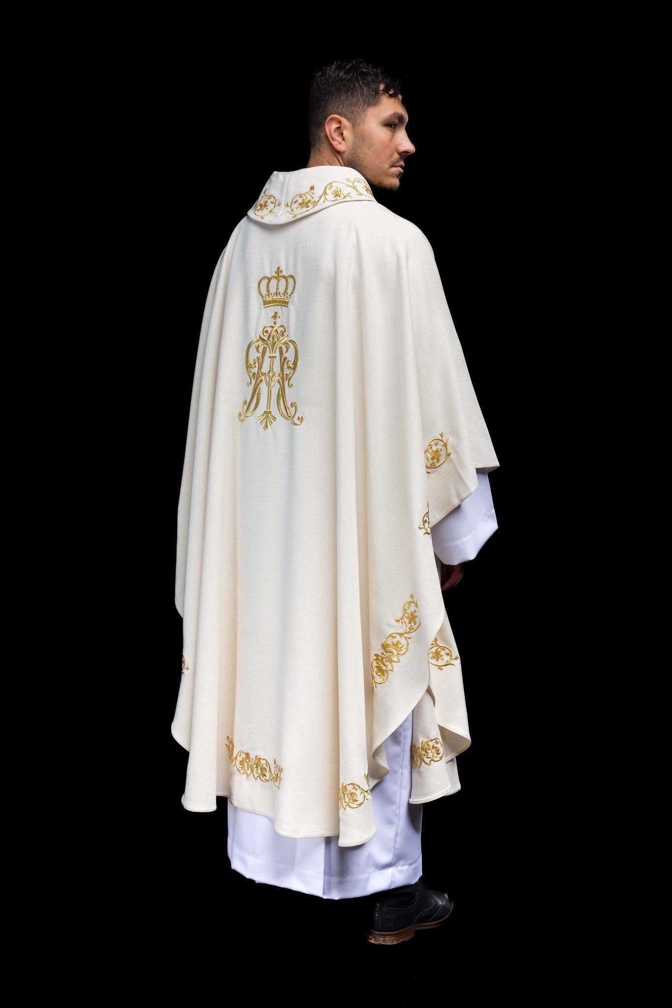 Liturgical chasuble with embroidered Maria Crown motif S-7064-05-71 - CHASUBLES.COM