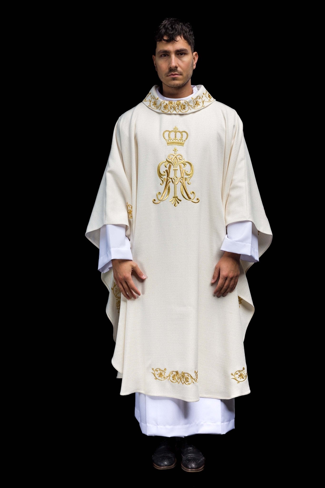 Liturgical chasuble with embroidered Maria Crown motif S-7064-05-71 - CHASUBLES.COM