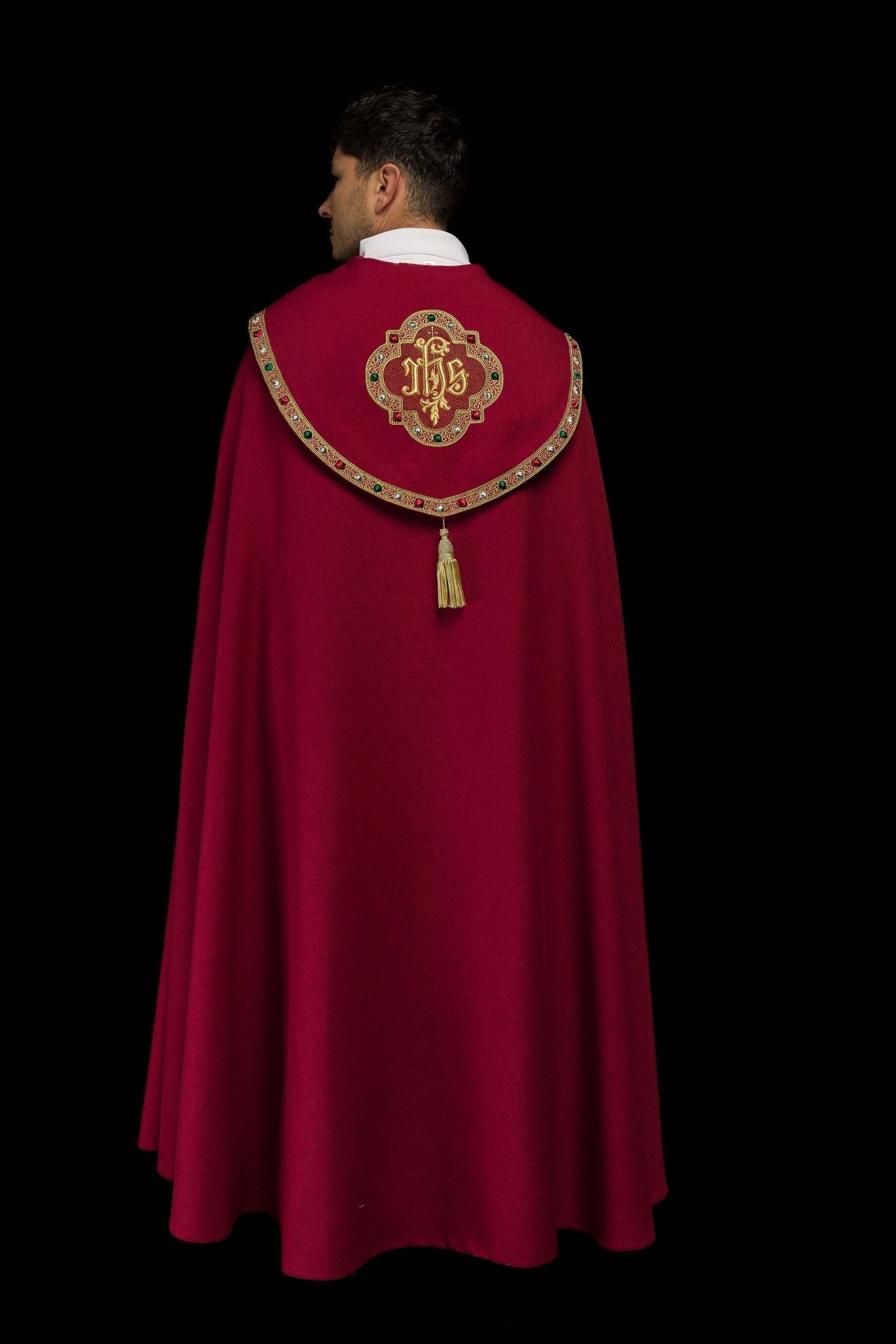 Liturgical cope in red finished with JHS embroidery S-3067-02-70 145cm - CHASUBLES.COM