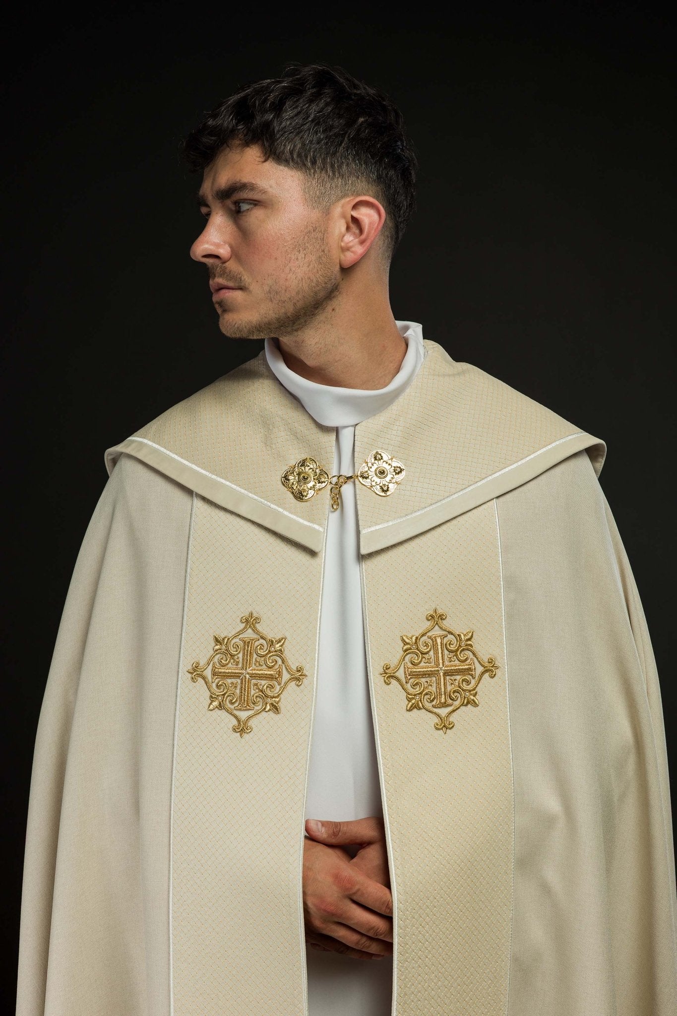 Liturgical Cope with Ecru Velvet Orphrey and Cross Embroidery LE/3029/05 145 cm - CHASUBLES.COM