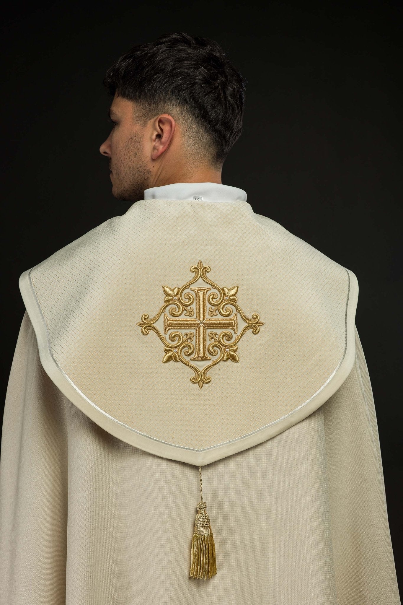 Liturgical Cope with Ecru Velvet Orphrey and Cross Embroidery LE/3029/05 145 cm - CHASUBLES.COM