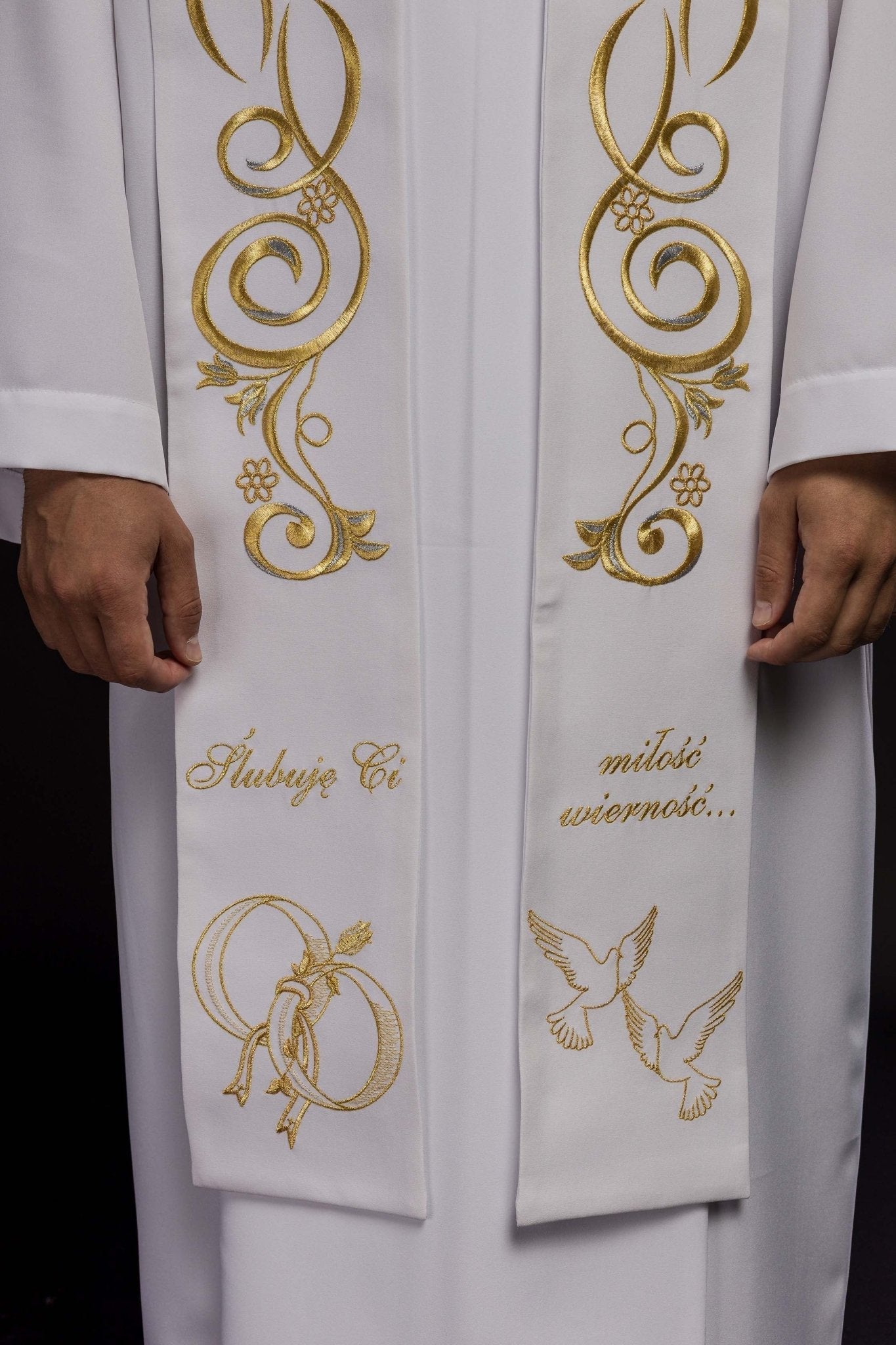 Long embroidered Wedding stole in white KST/412/04/01 BIAŁY - HAFTINAUSA.COM