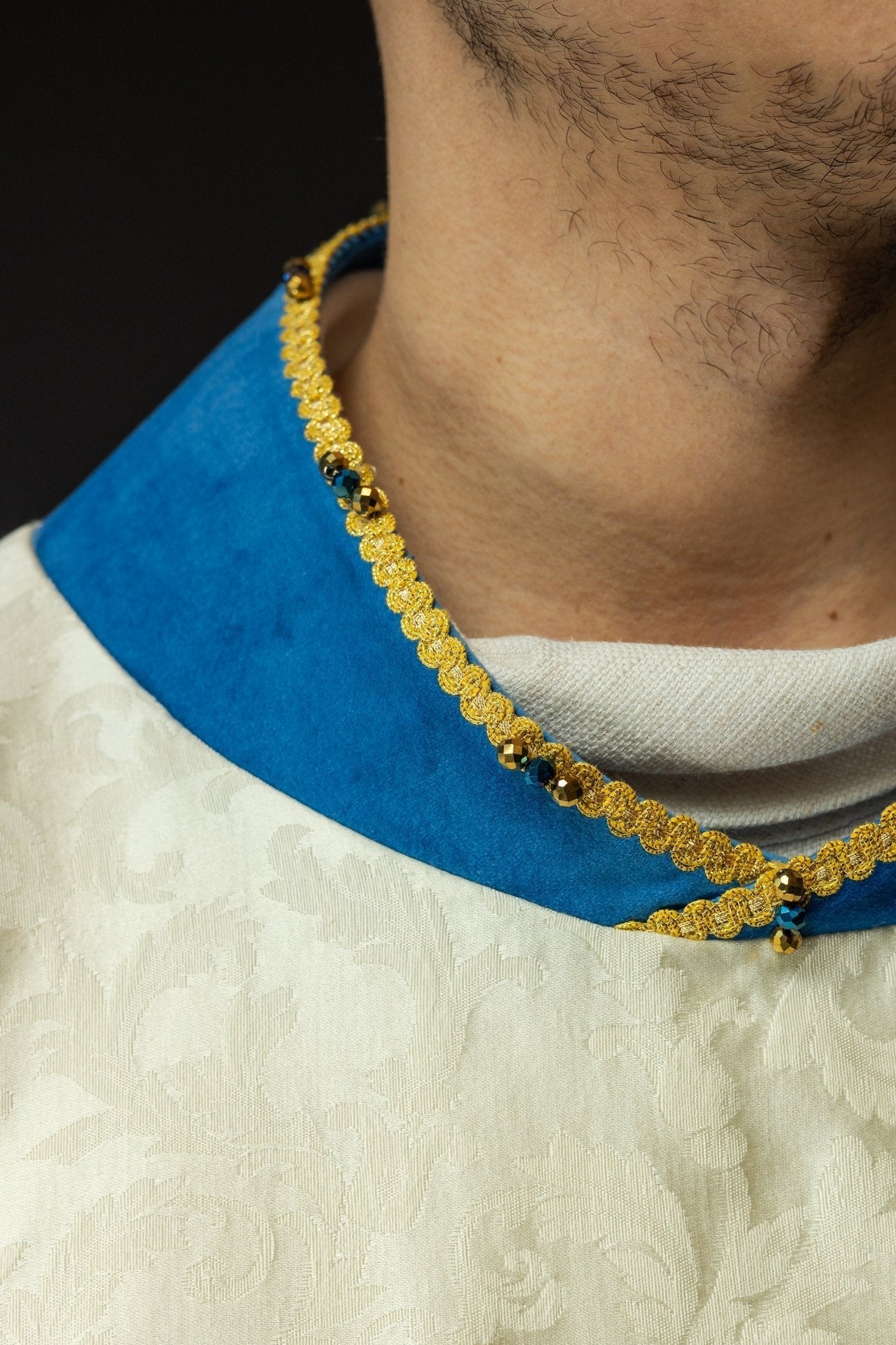 Marian chasuble made of Italian fabric Handmade 7006 HM/7006/05/88 - HAFTINAUSA.COM
