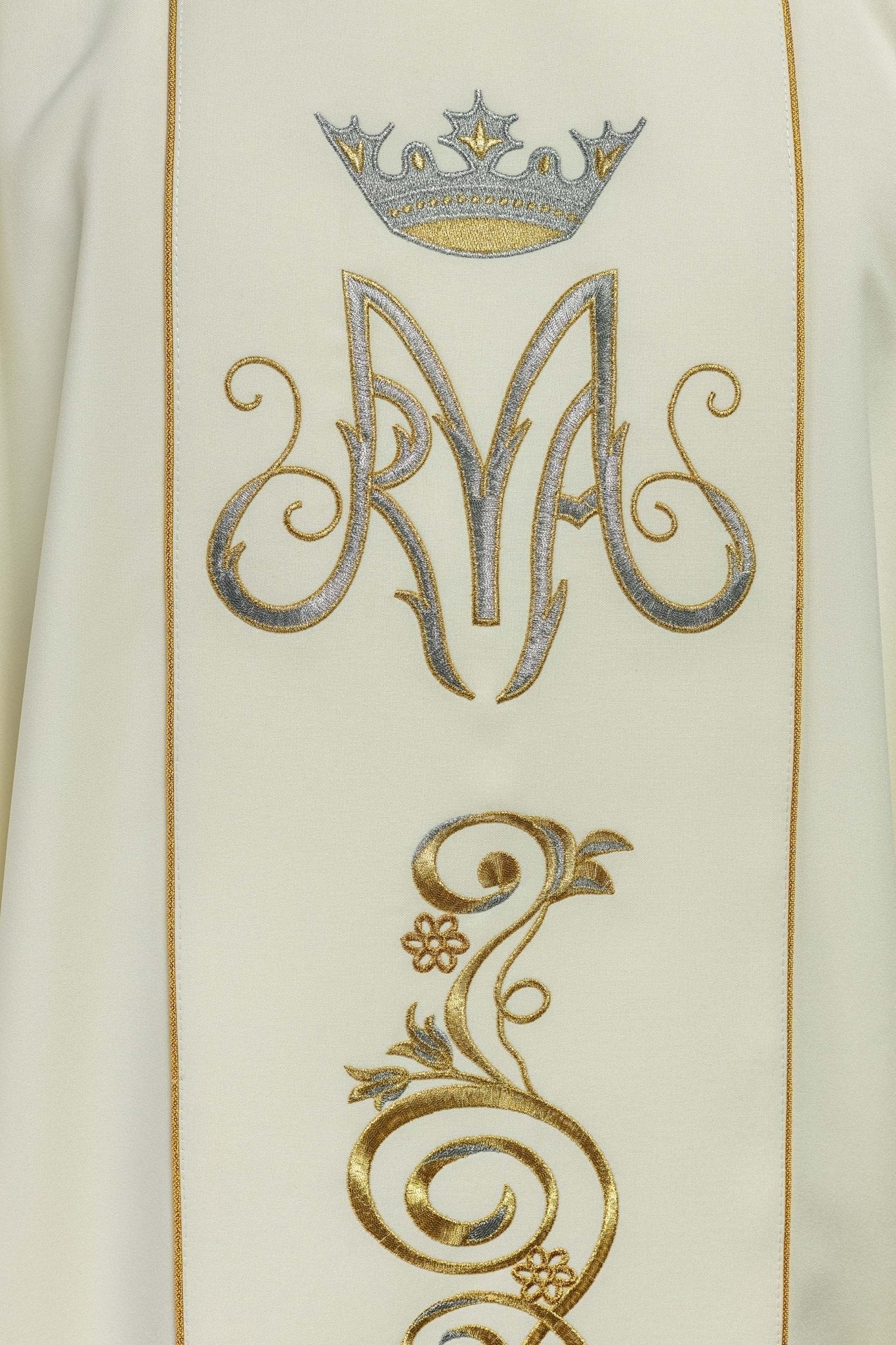 Marian liturgical chasuble with an embroidered belt in ecru KOR/072/05/01 ECRU - HAFTINAUSA.COM
