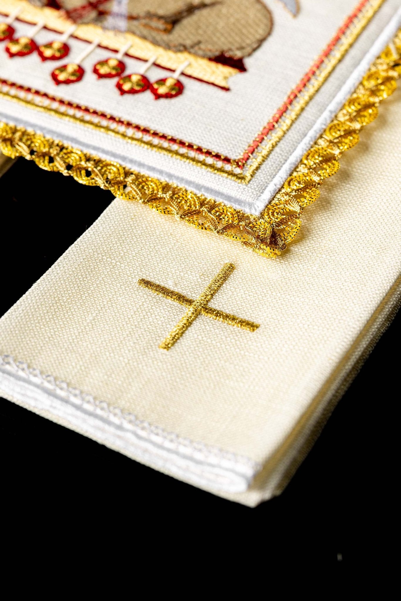 Mass linen set with lamb motif S-5015 - CHASUBLES.COM