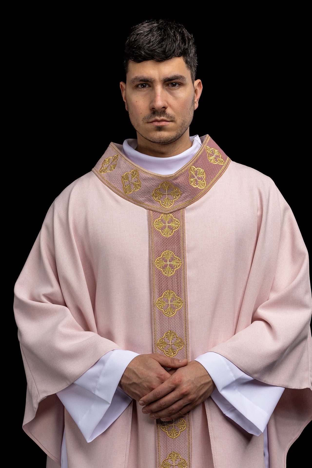 Pink chasuble with an embroidered panel and a cross - patterned collar S-7069-08-70 - CHASUBLES.COM