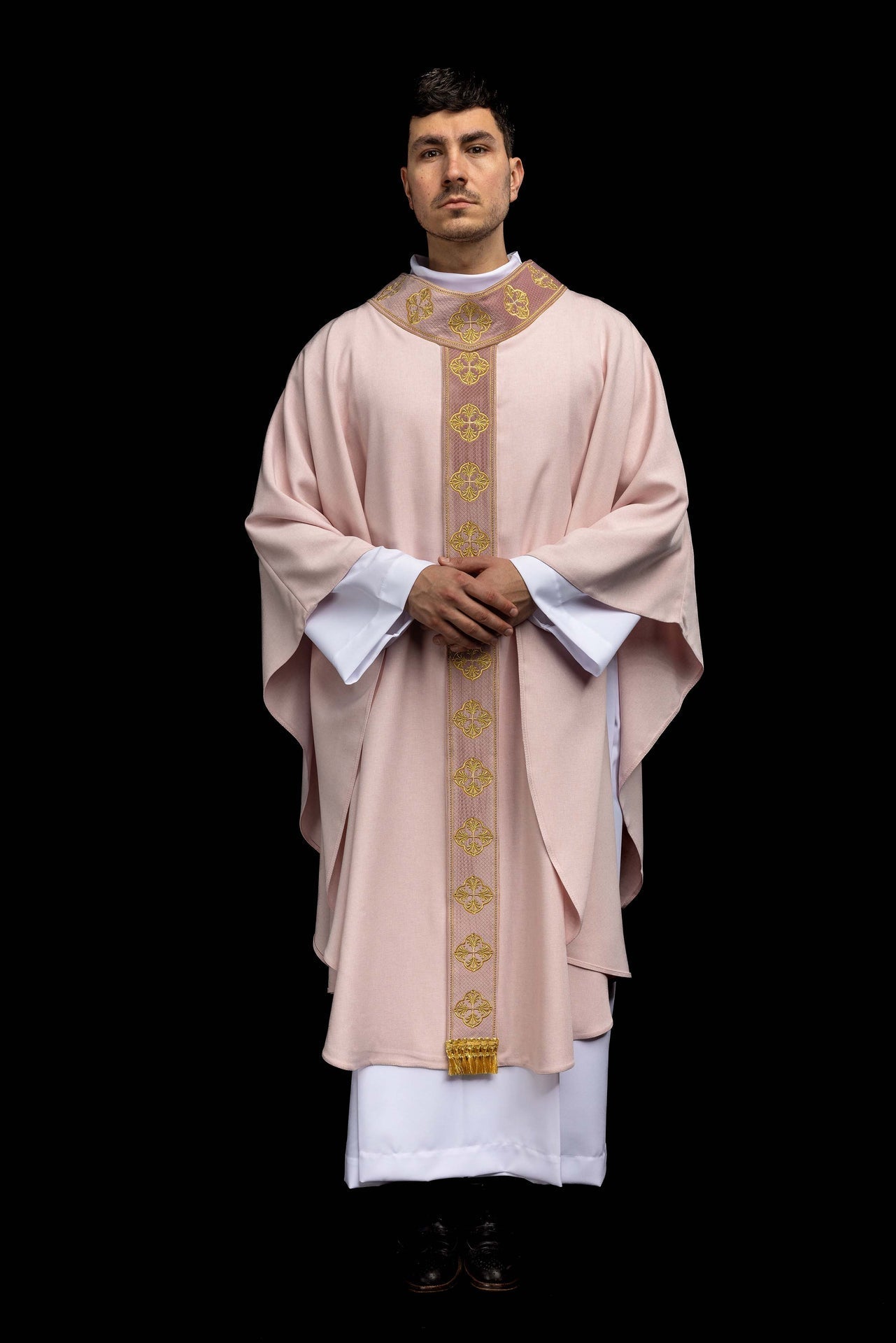 Pink chasuble with an embroidered panel and a cross - patterned collar S-7069-08-70 - CHASUBLES.COM