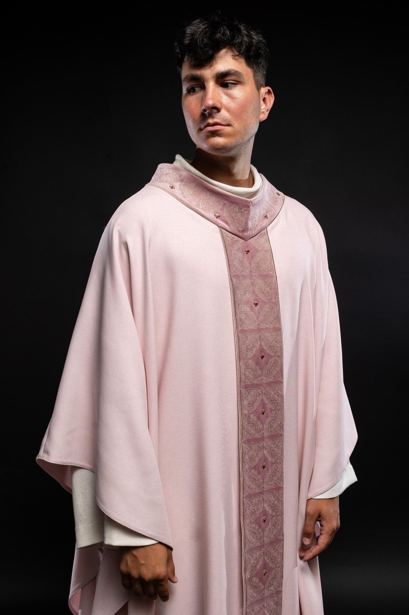 Pink priest robe made of natural touch texture and little decorative metal crosess S - 7057 - 08 - 70 - HAFTINAUSA.COM