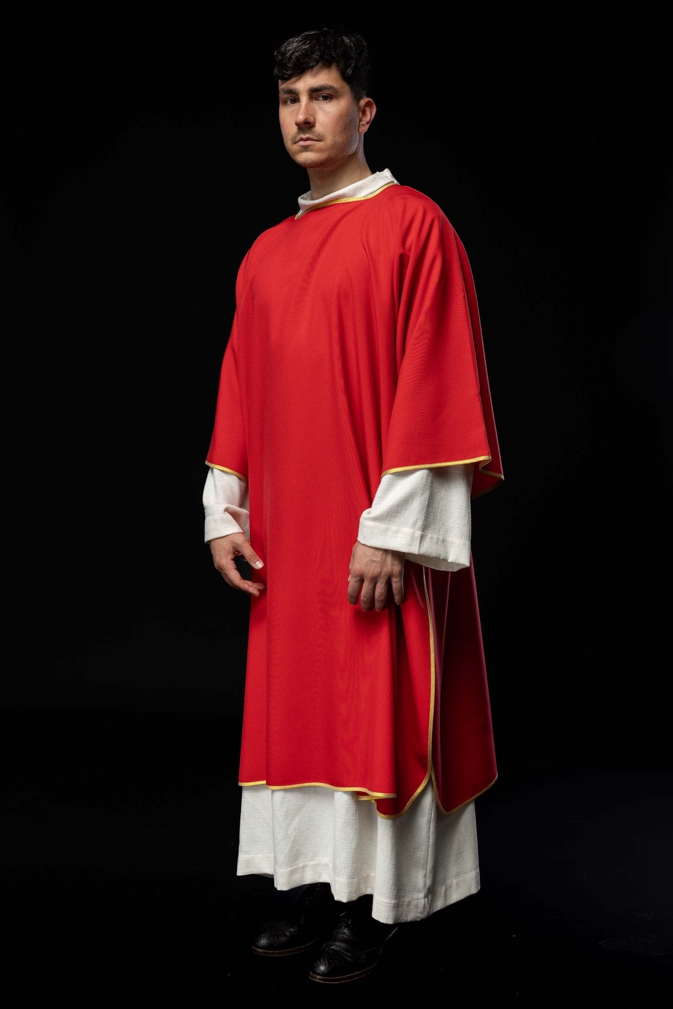 Plain dalmatic in red with gold trim KDL/1002/02/12/D - HAFTINAUSA.COM