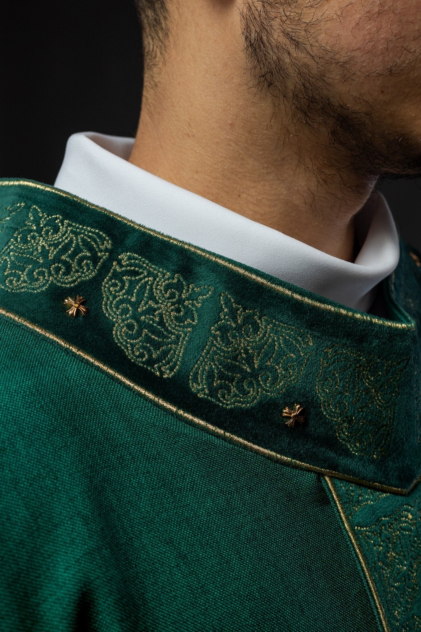 Priest robe made of green velvet texture S - 7057 - 01 - 70 - HAFTINAUSA.COM