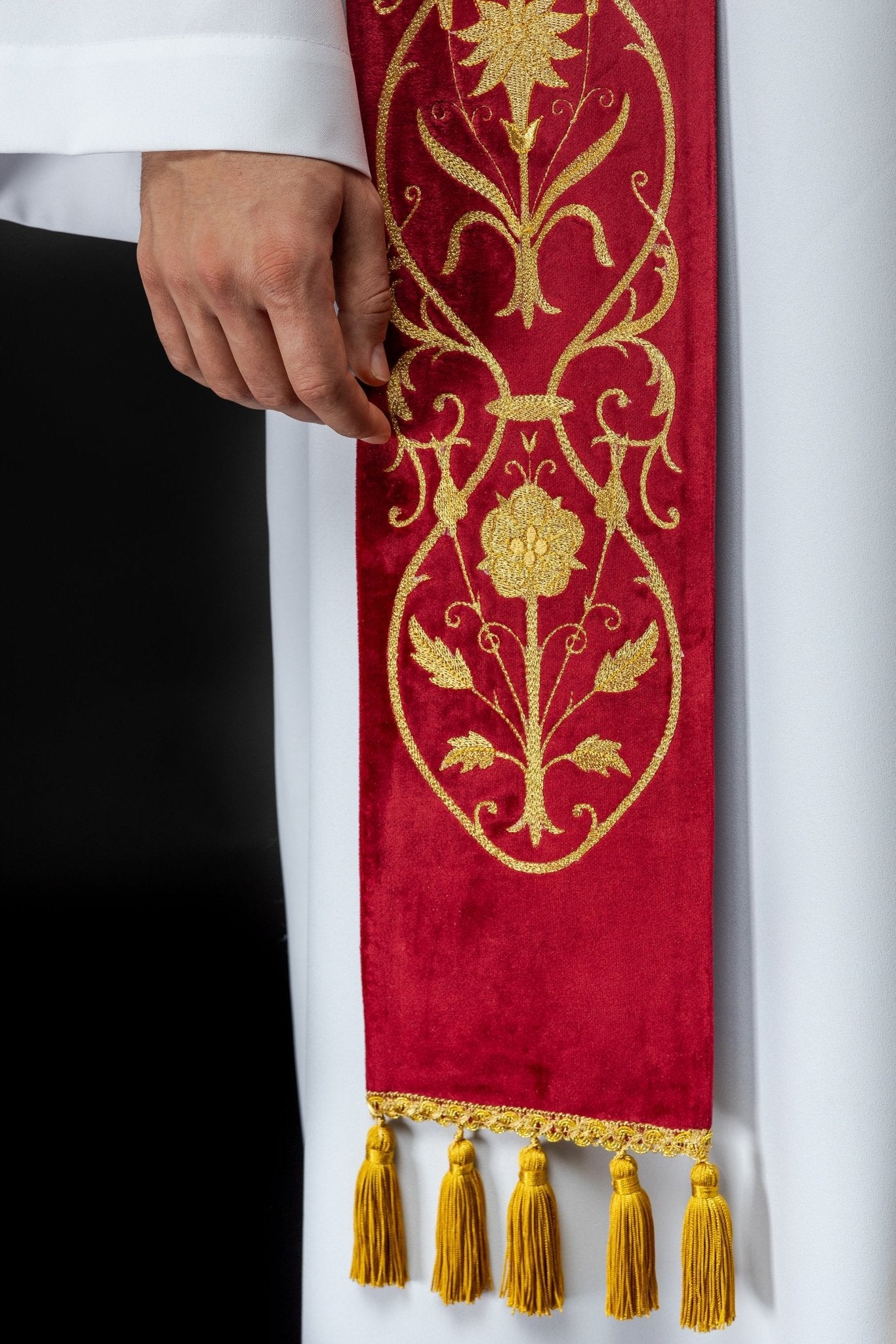 Priest stole in red with gold JHS and tassels S - 2052 - 02 - 76 - HAFTINAUSA.COM