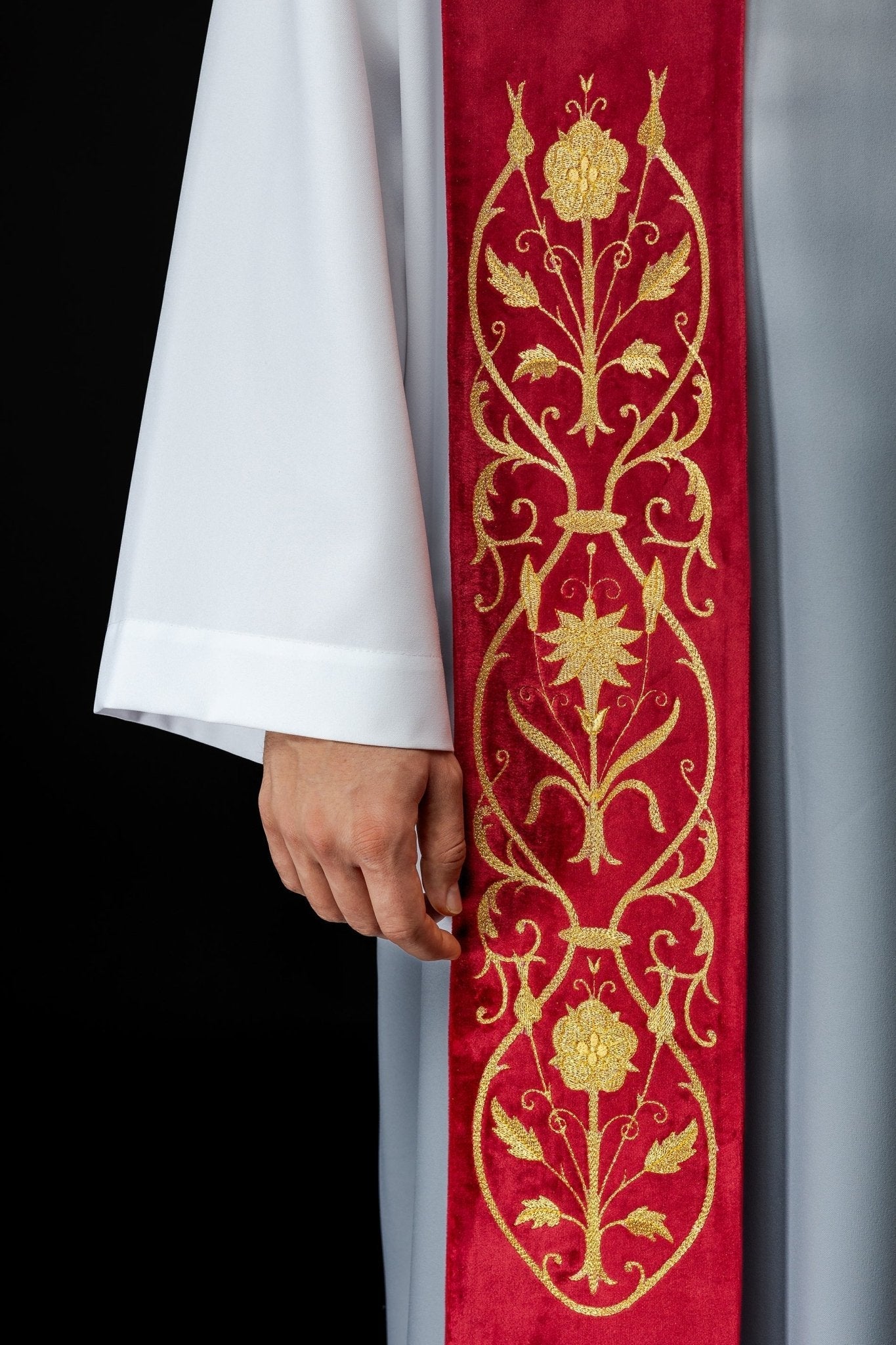 Priest stole in red with gold JHS and tassels S - 2052 - 02 - 76 - HAFTINAUSA.COM