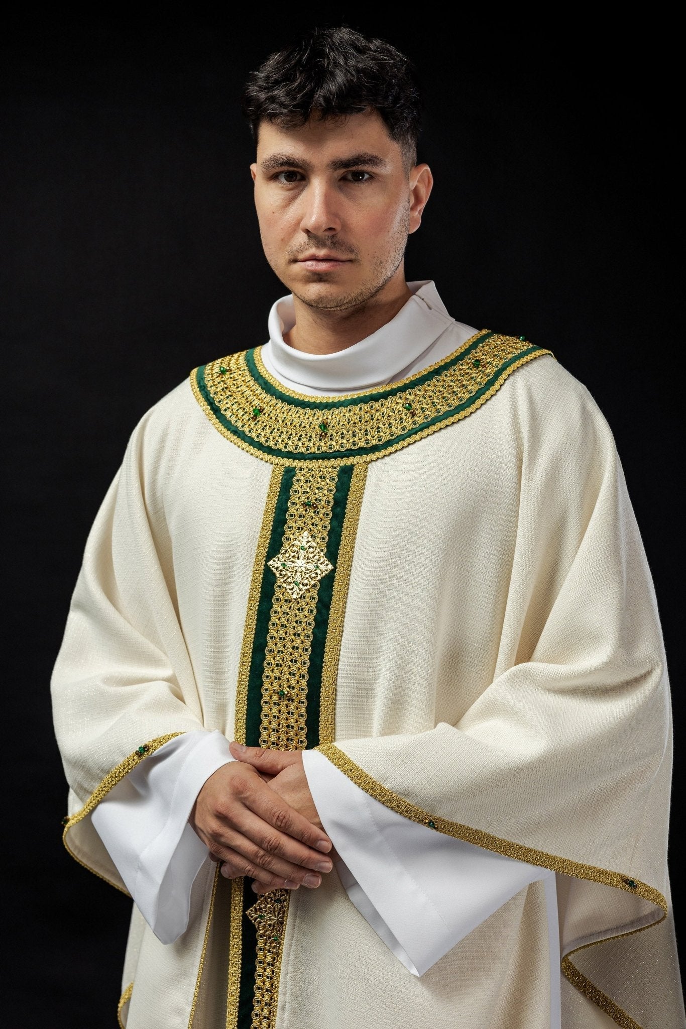 Priest vestment with green orphrey Handmade 7001 HM/7001/05/71/PA01 - HAFTINAUSA.COM