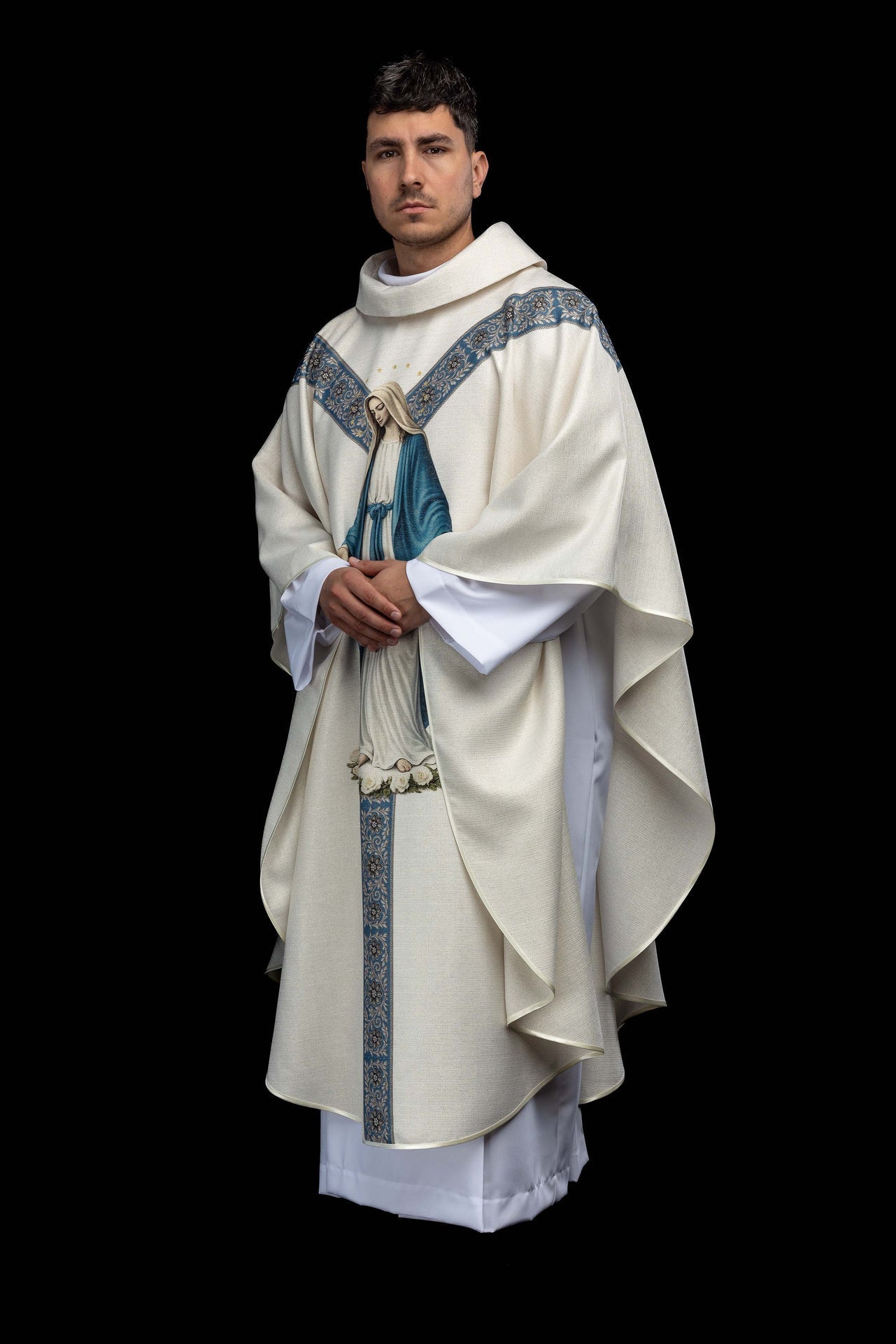 Printed chasuble with the image of the Immaculate Conception KOD/7006/05/40 - CHASUBLES.COM