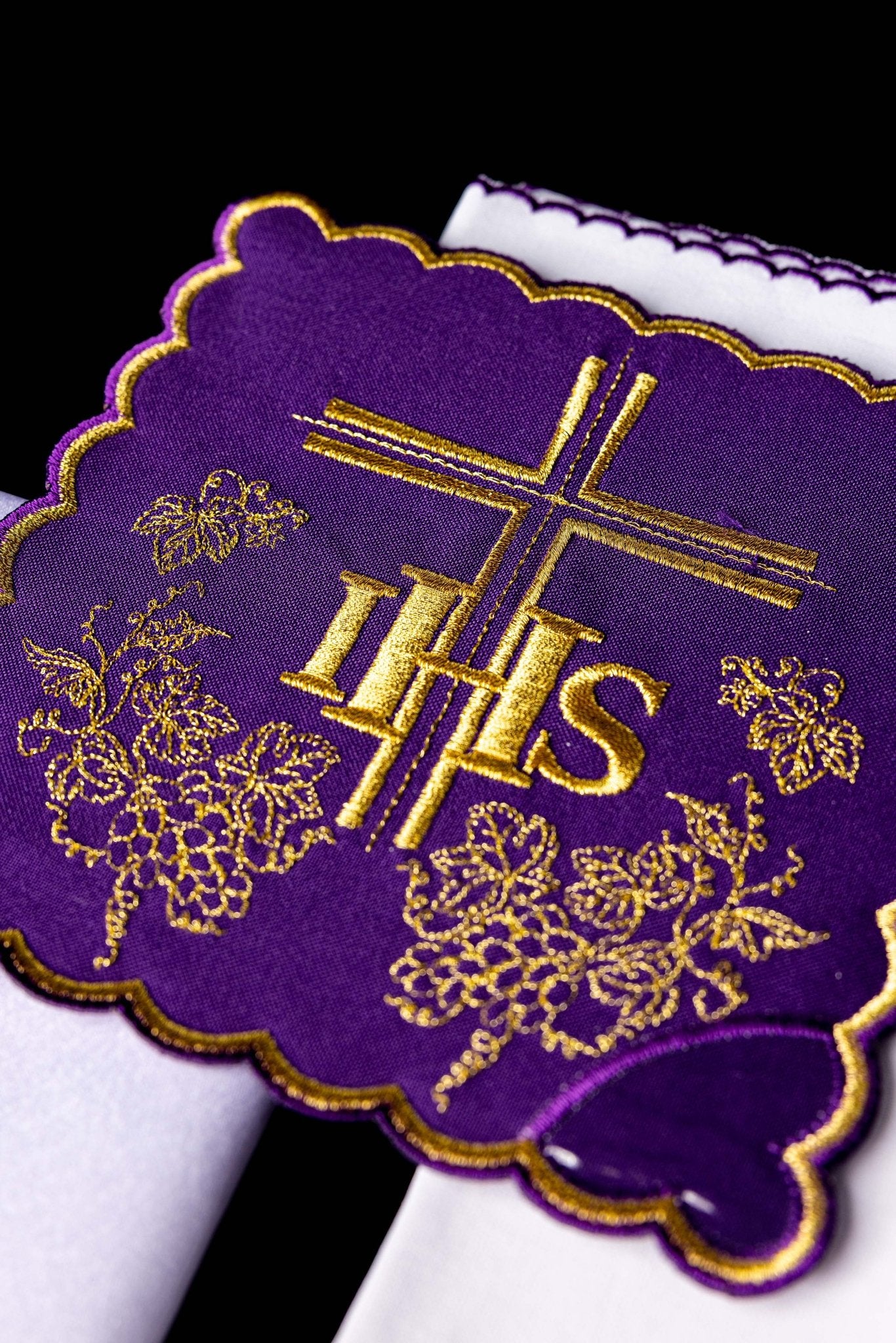 Purple Chalice Linens made of cotton with gold cross embroidery KK/156/03 - CHASUBLES.COM