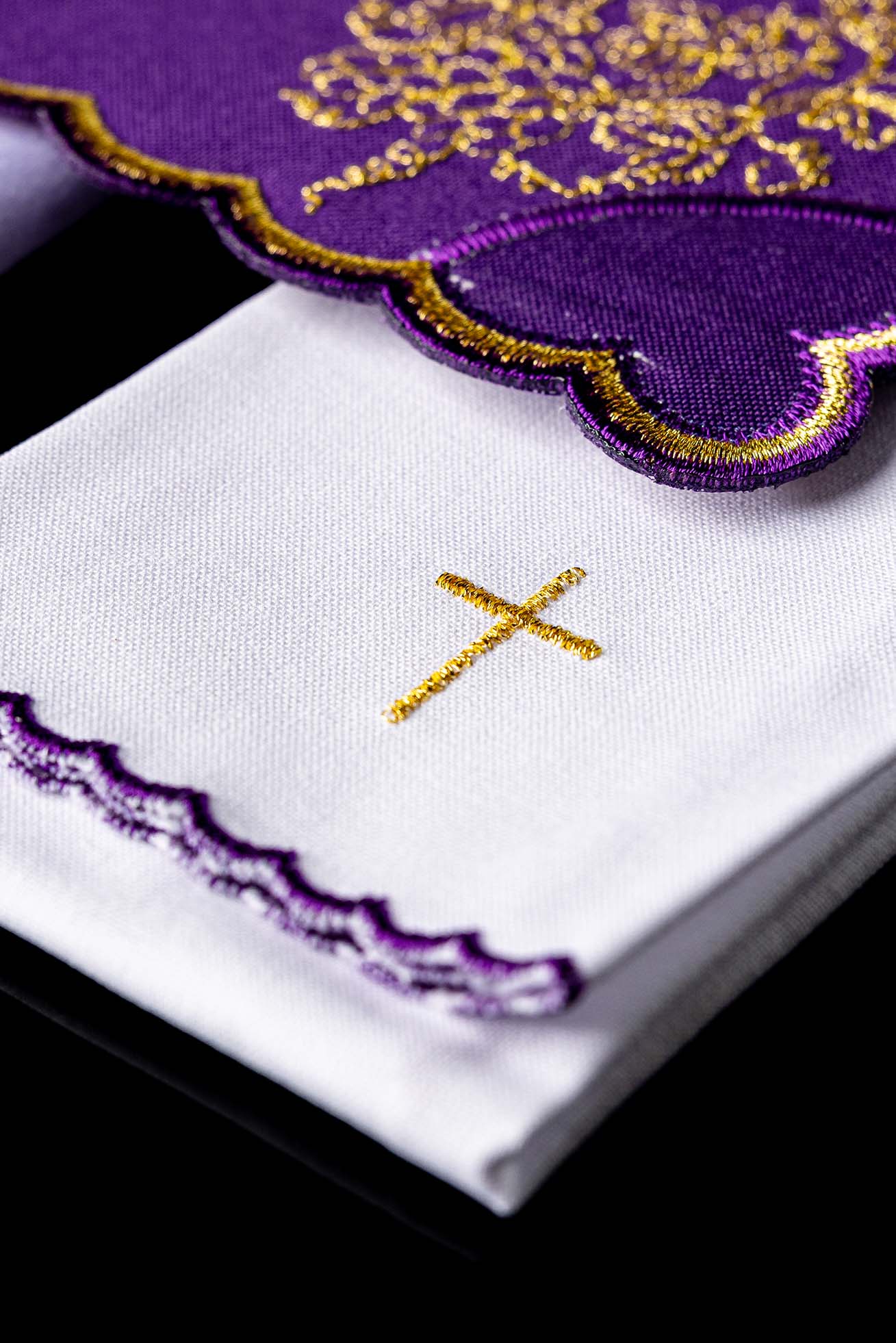 Purple Chalice Linens made of cotton with gold cross embroidery KK/156/03 - CHASUBLES.COM