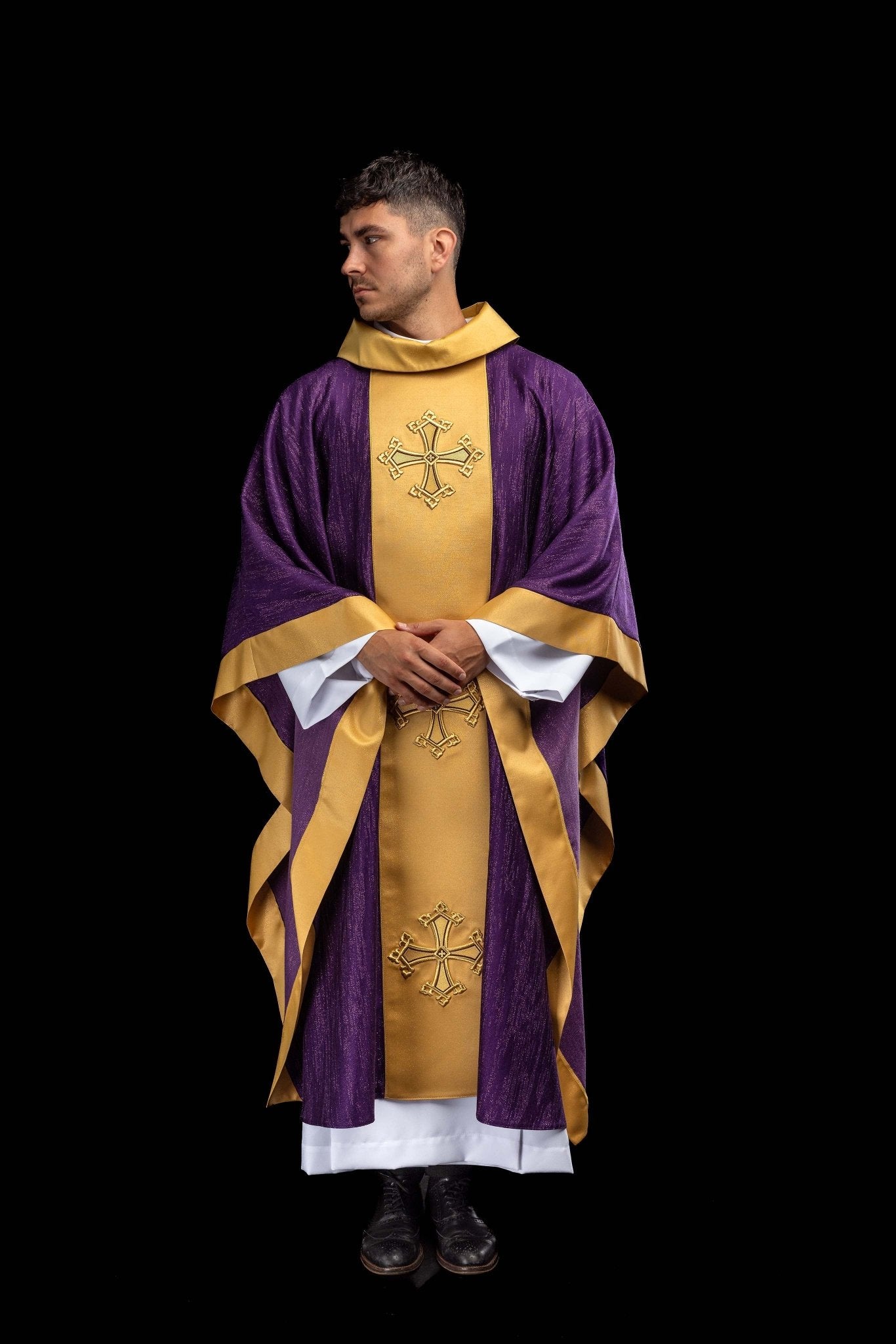 Purple chasuble with an embroidered cross motif and band on decorative fabric LE/7034/03 - CHASUBLES.COM