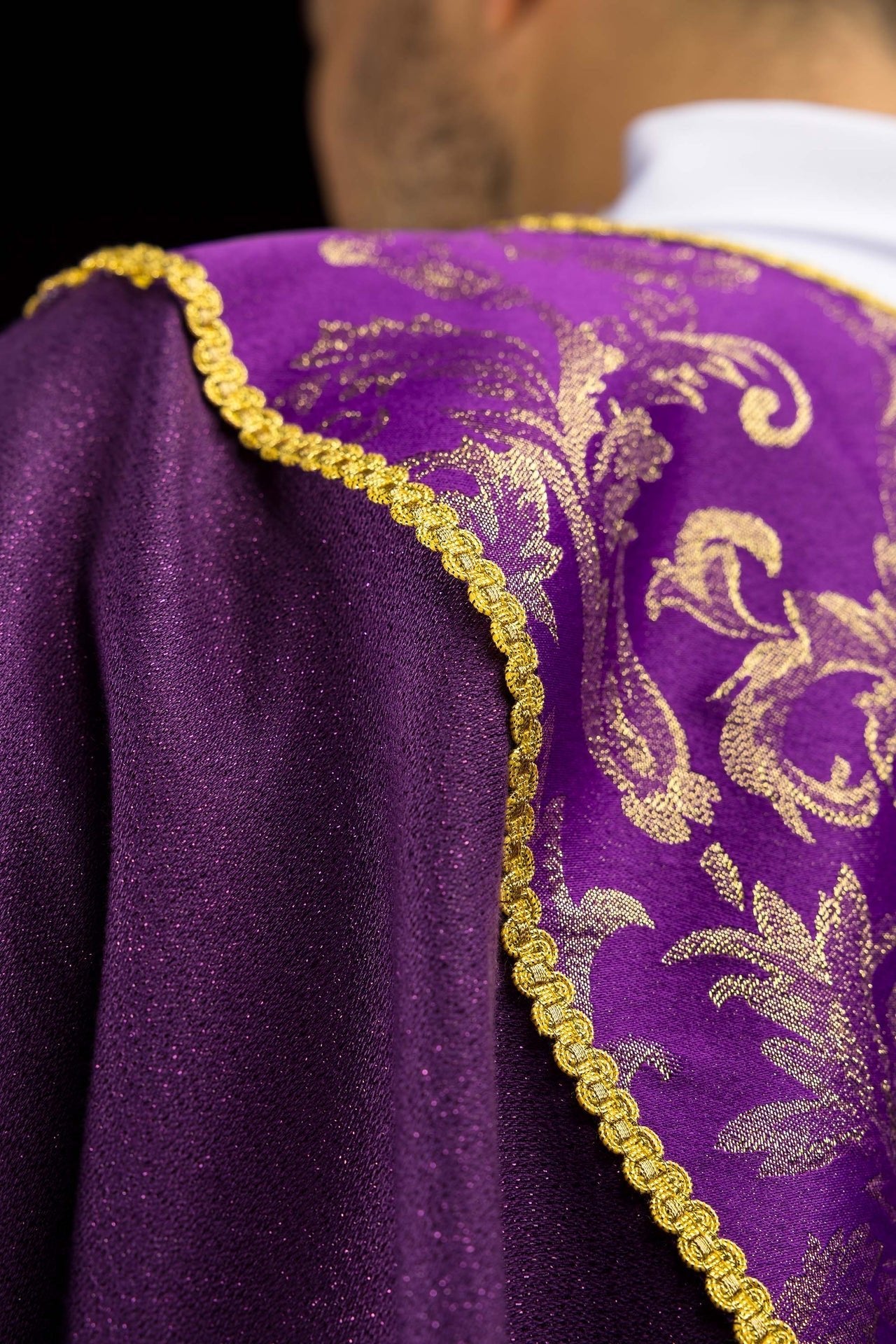 Purple Chasuble with Cross Adorned with Jacquard Fabric LE/7075/03 - CHASUBLES.COM