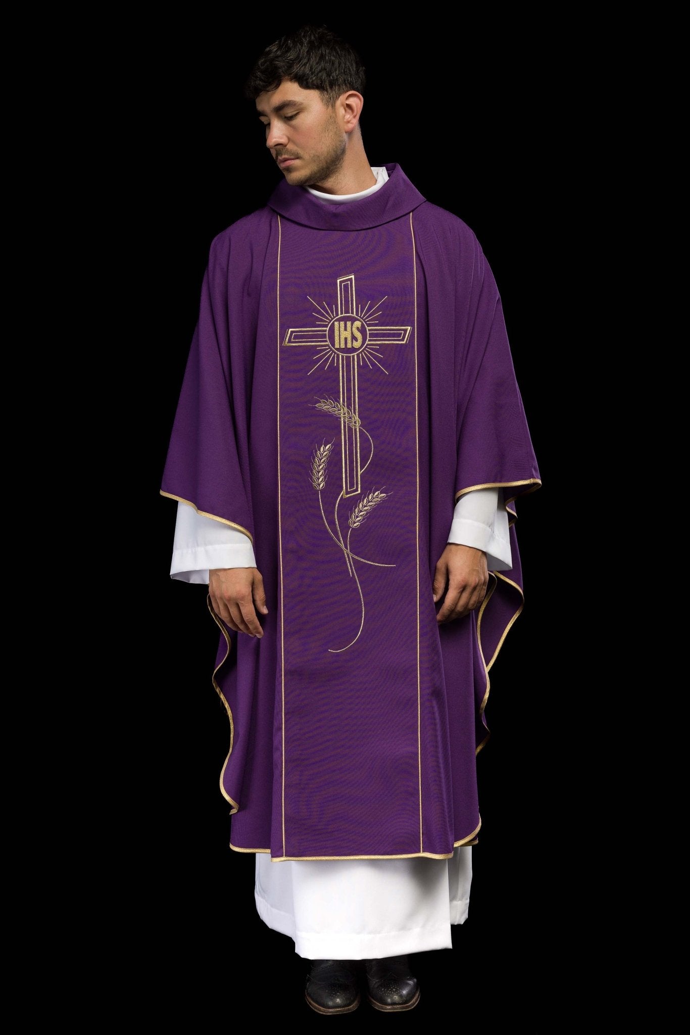 Purple chasuble with embroidered Cross IHS symbol KOR/074/03/01 FIOLET - CHASUBLES.COM