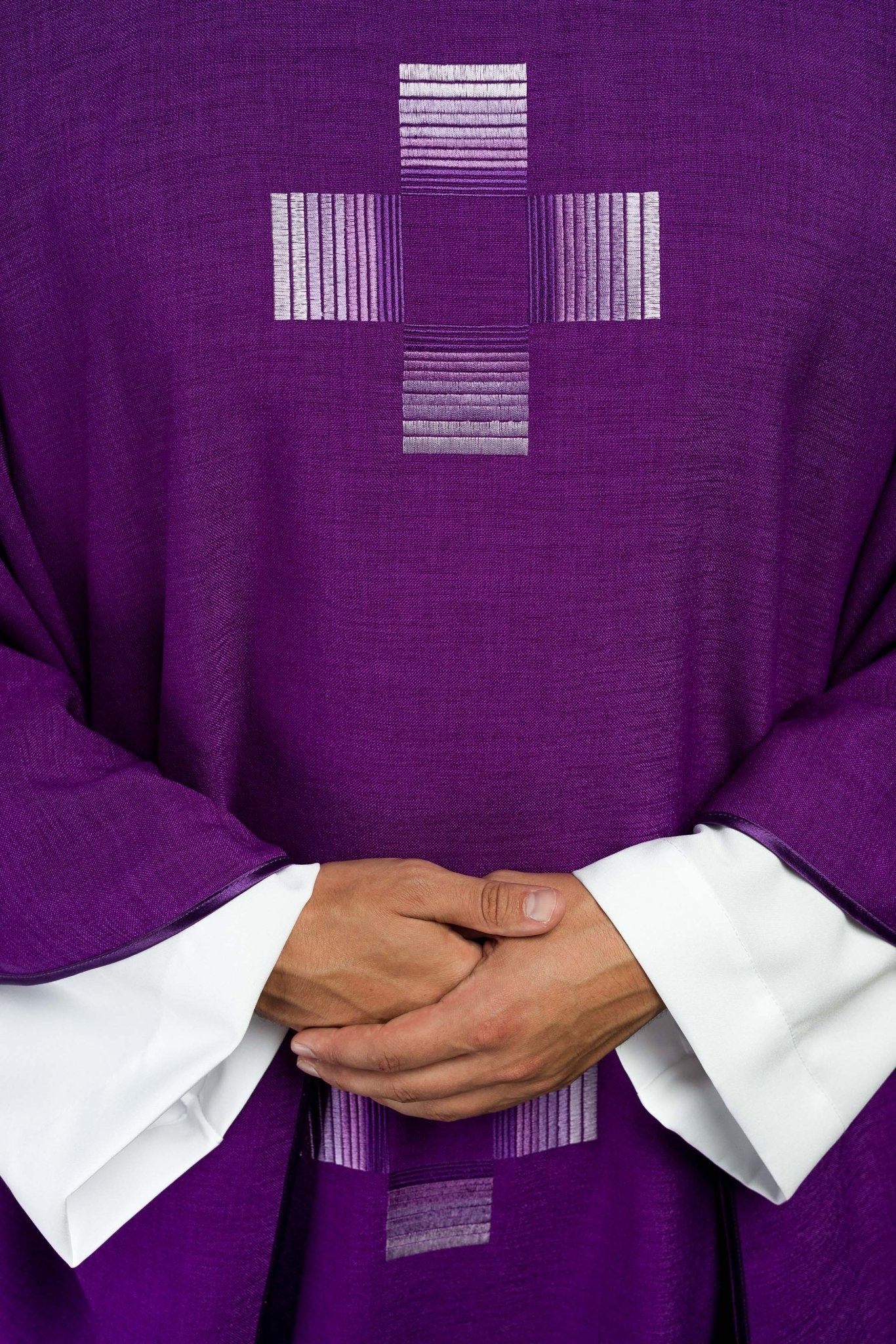 Purple chasuble with embroidered crosses HA7033-03 FIOLET - CHASUBLES.COM