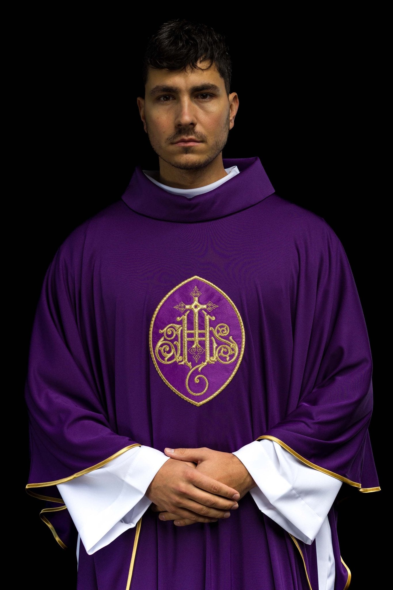 Purple chasuble with IHS made from sports fabric SACROLITE KOR/388/03/78 - CHASUBLES.COM