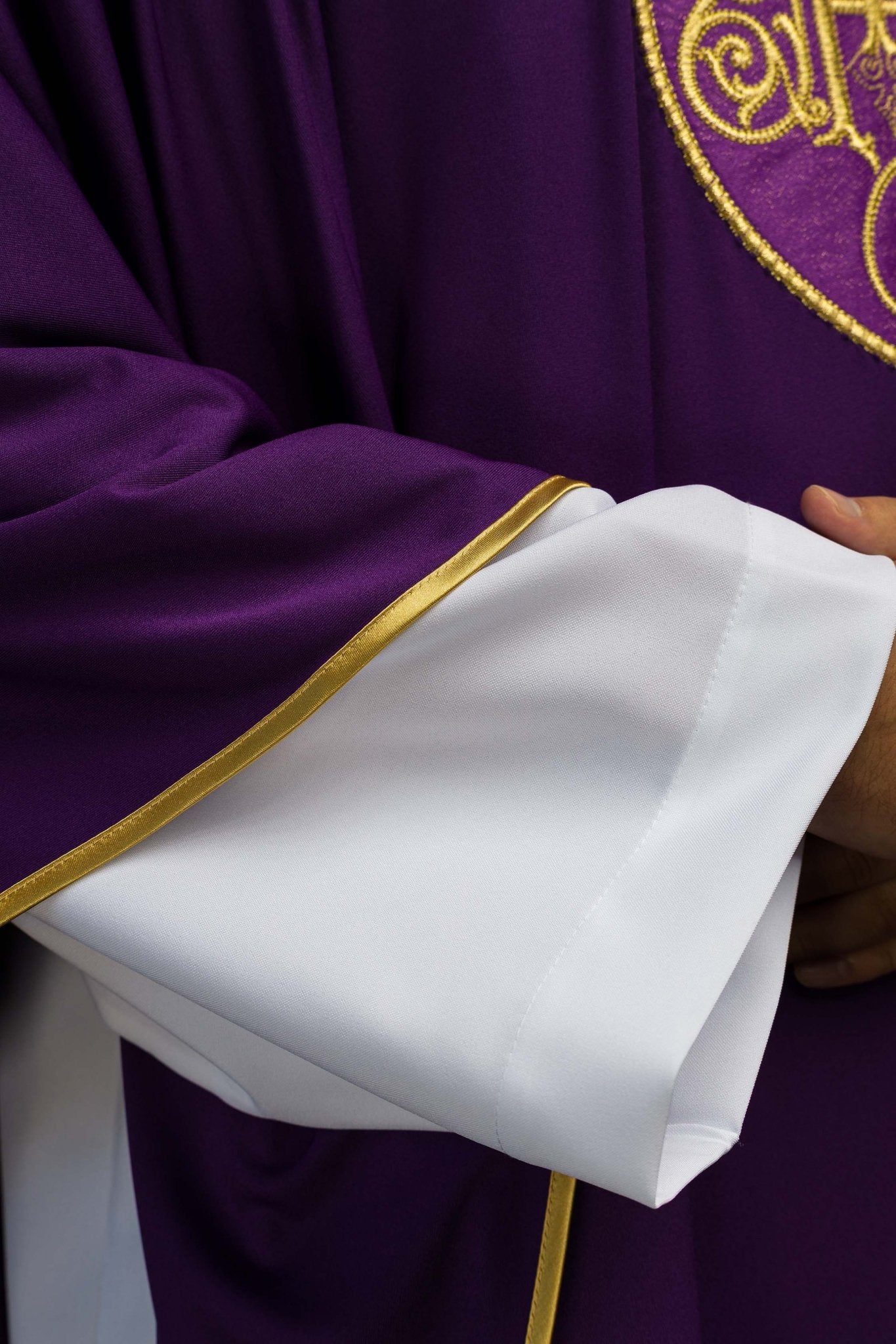 Purple chasuble with IHS made from sports fabric SACROLITE KOR/388/03/78 - CHASUBLES.COM