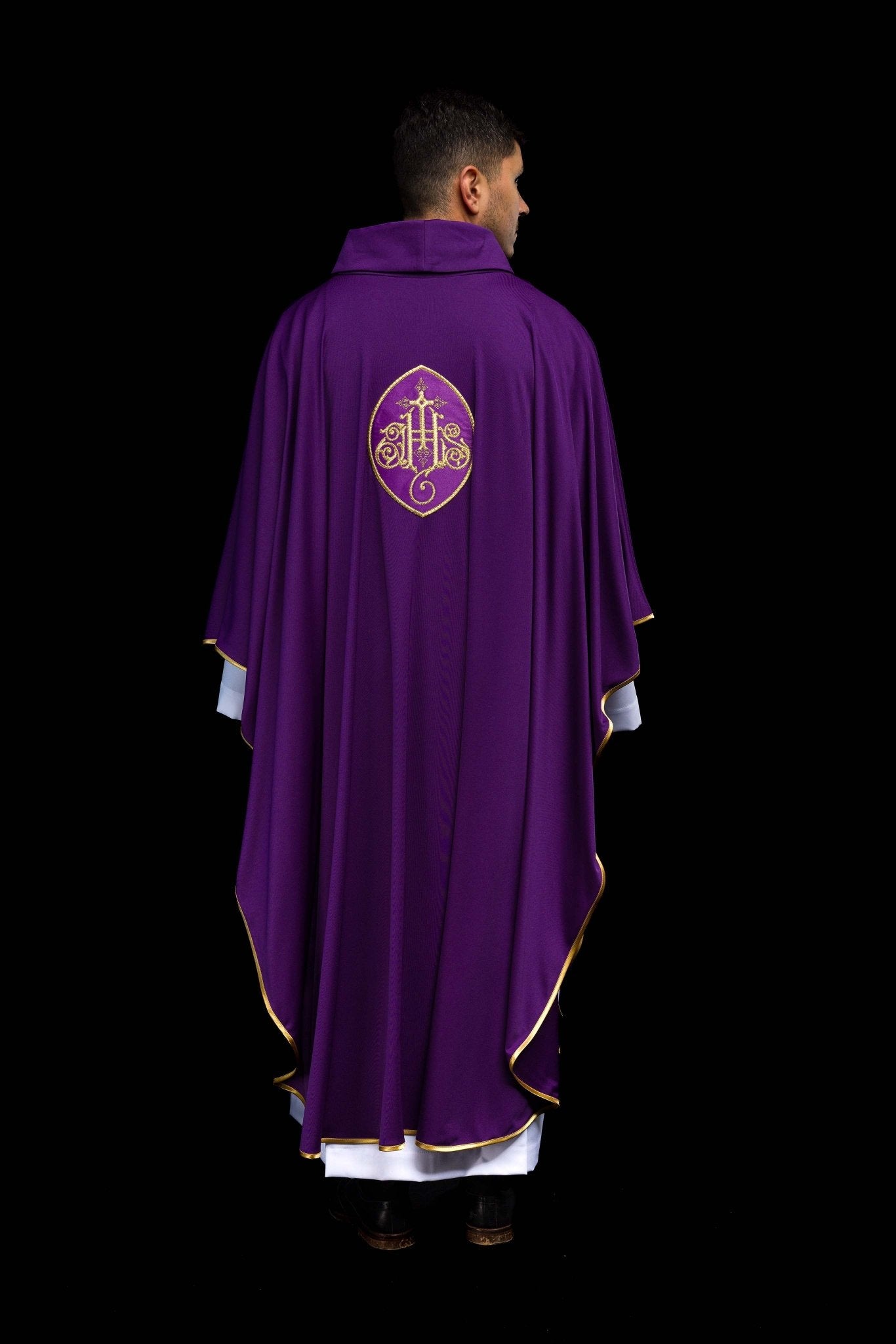 Purple chasuble with IHS made from sports fabric SACROLITE KOR/388/03/78 - CHASUBLES.COM