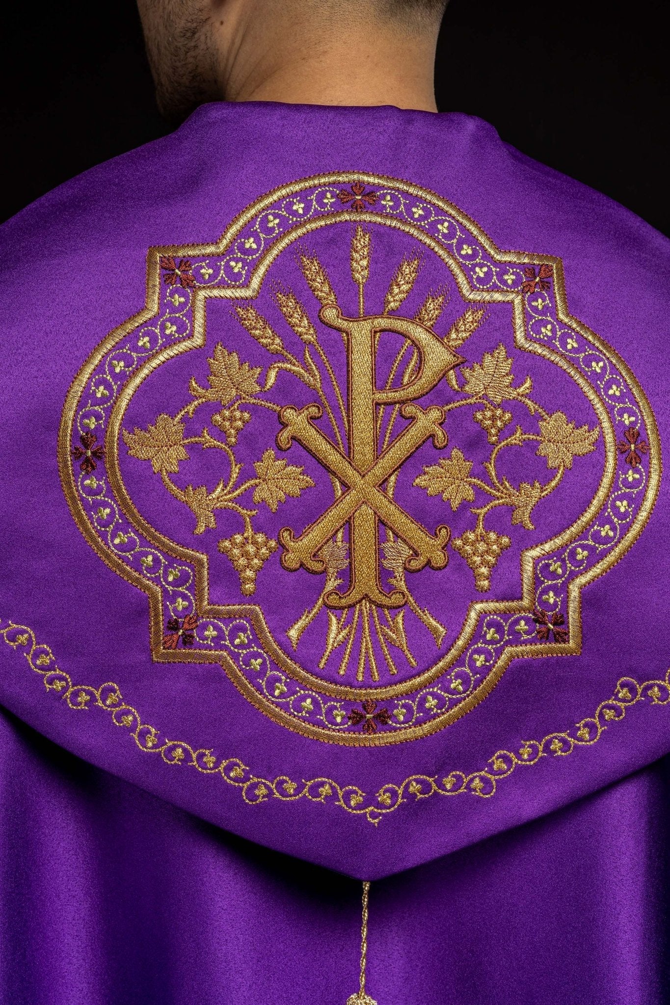 Purple christian cope with gold embroidery and PAX symbol KKP/014/03/20 FIOLETOWA SAT.POMPON 145cm - HAFTINAUSA.COM