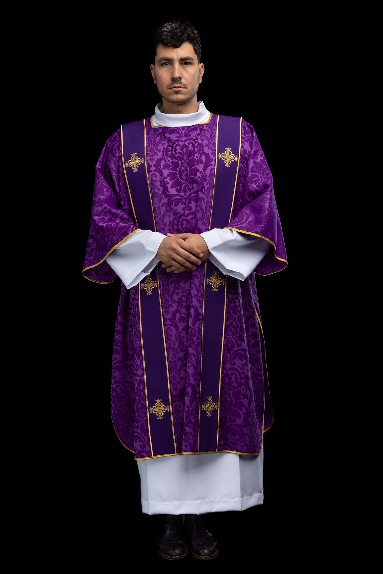 Purple dalmatic in jacquard with bands and embroidered gold crosses KDL/284/03/81/B - CHASUBLES.COM