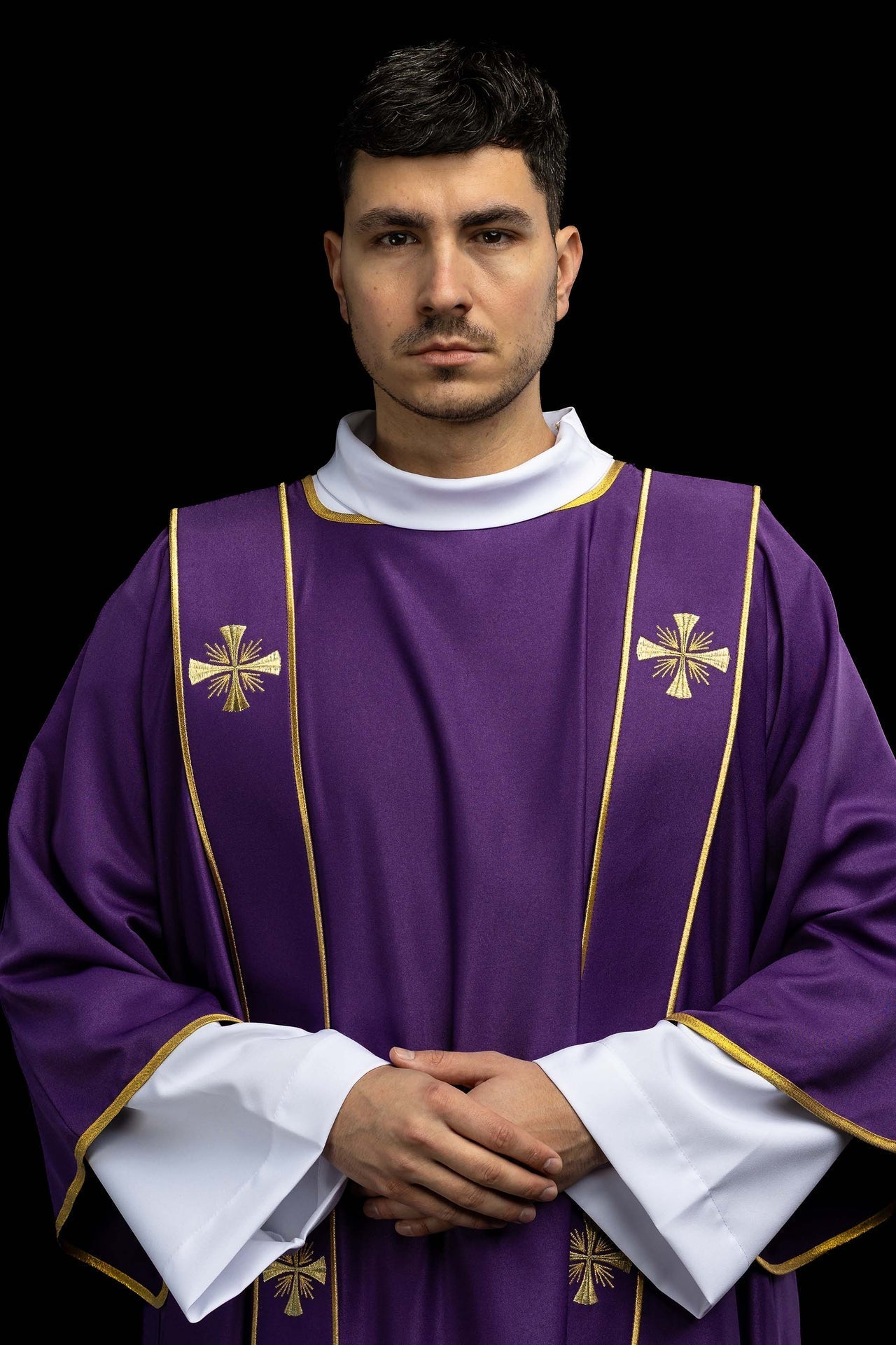 Purple dalmatic with bands and embroidered gold crosses KDL/285/03/53/B - CHASUBLES.COM