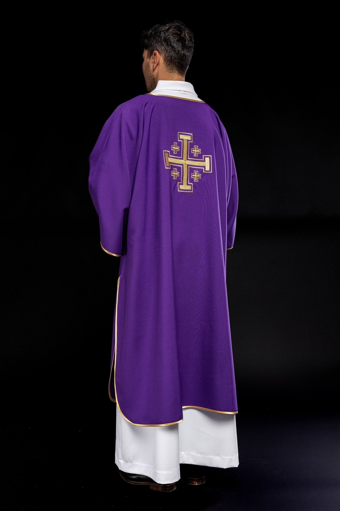 Purple dalmatic with embroidered gold crosses KDL/022/03/12/D - HAFTINAUSA.COM