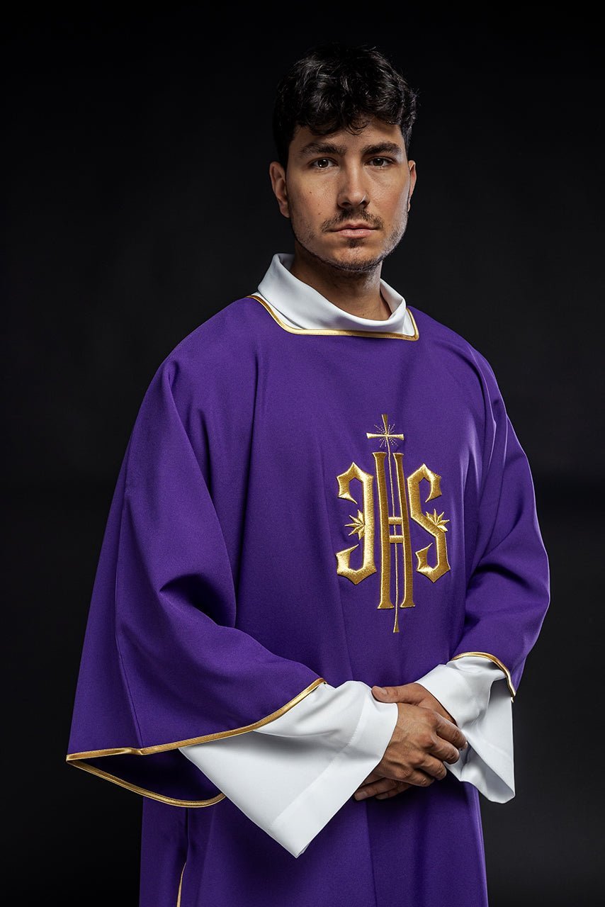 Purple Dalmatic with Embroidered Gold IHS KDL/215/03/12/D - HAFTINAUSA.COM