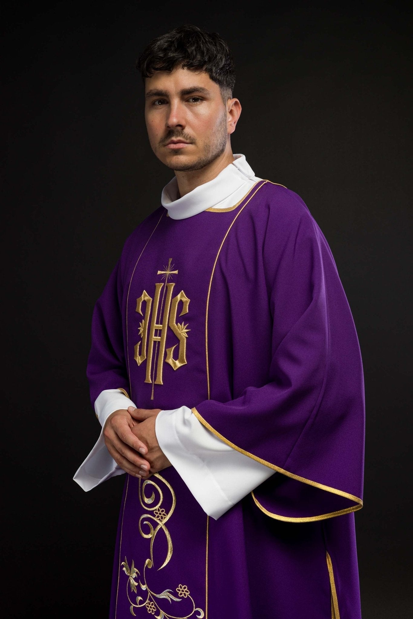 Purple dalmatic with embroidered IHS band KDL/031/03/01/A FIOLETOWY DALMATYK - HAFTINAUSA.COM