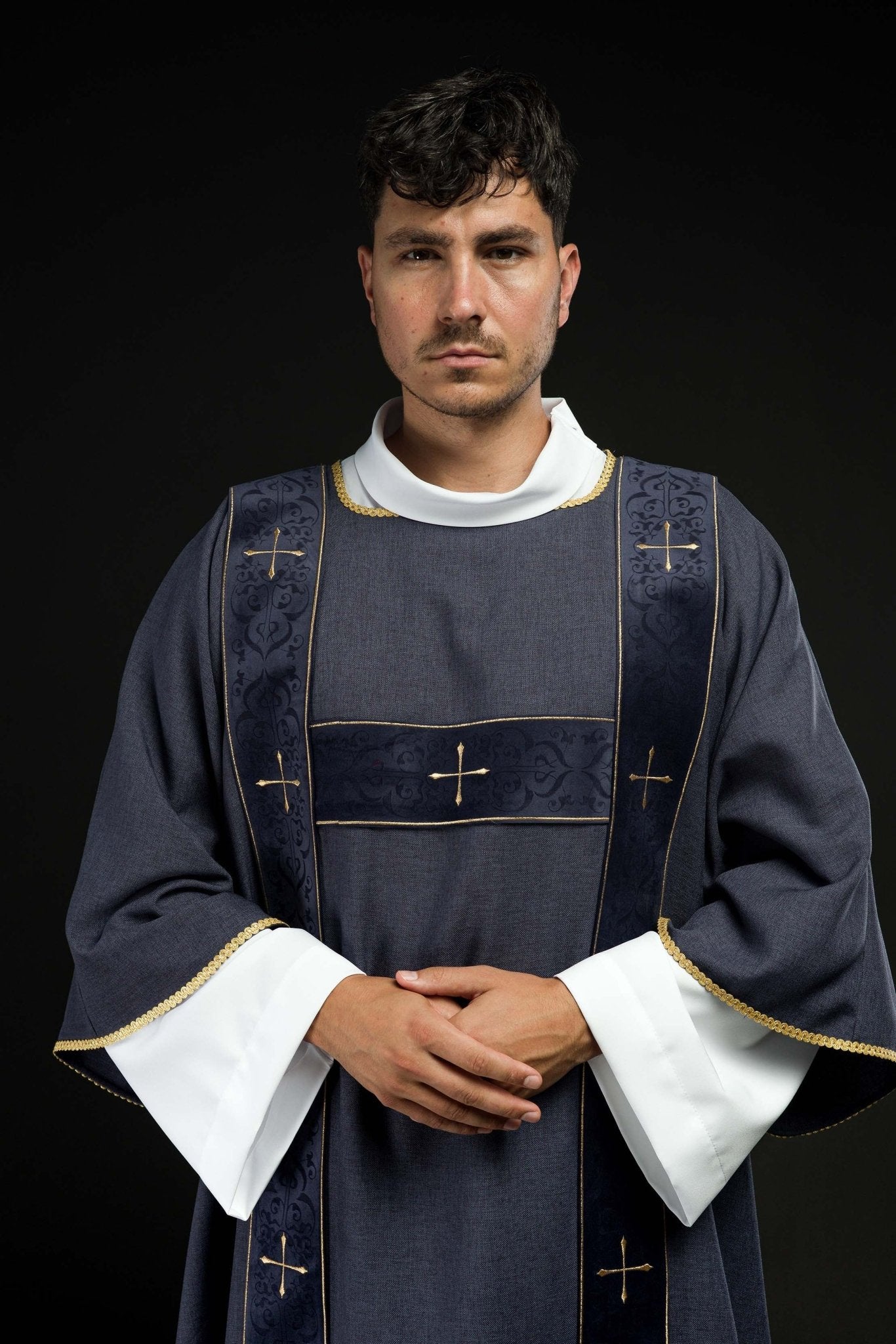 Purple dalmatic with velvet bands and embroidered golden crosses LE/1073/03/B - CHASUBLES.COM