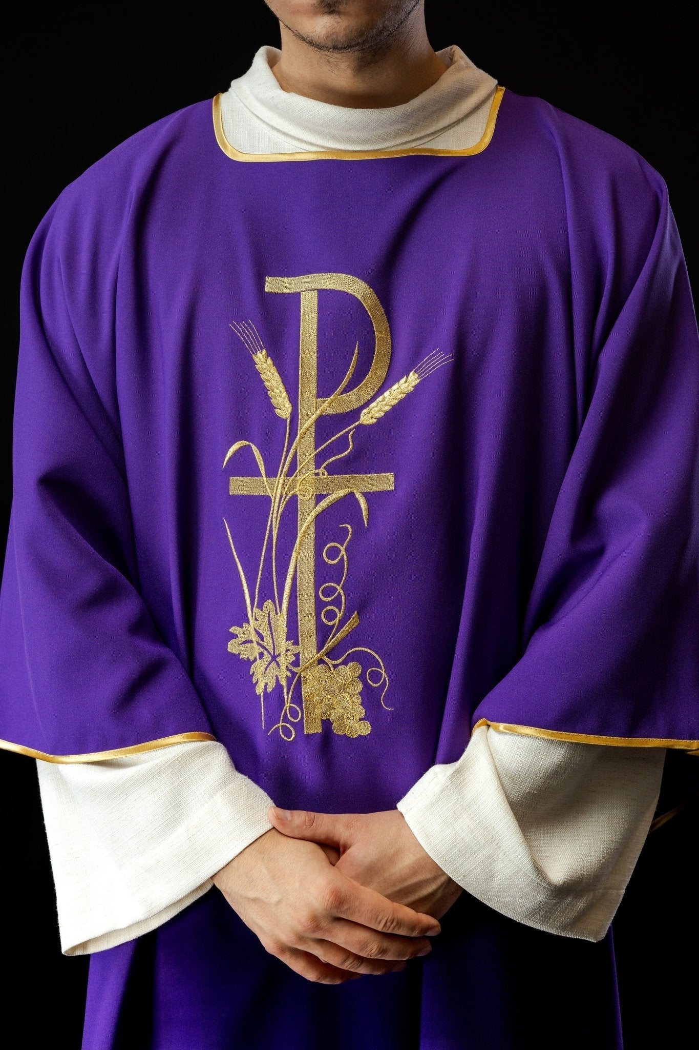 Purple dalmatica with gold Pax cross embroidery KDL/026/03/12/D FIOLET DALMATYK - HAFTINAUSA.COM