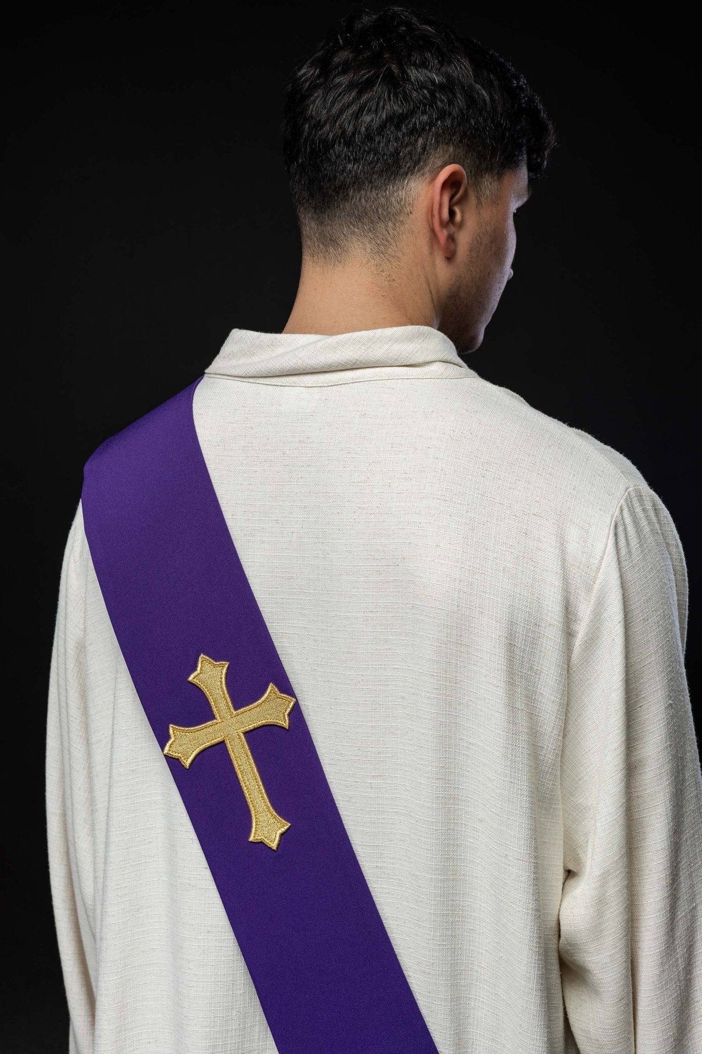 Purple Deacon stole with a Cross KSD/133/03/01 FIOLET - HAFTINAUSA.COM