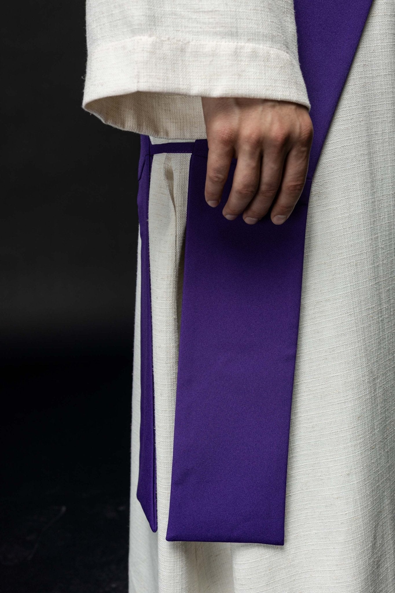 Purple Deacon stole with a Cross KSD/133/03/01 FIOLET - HAFTINAUSA.COM