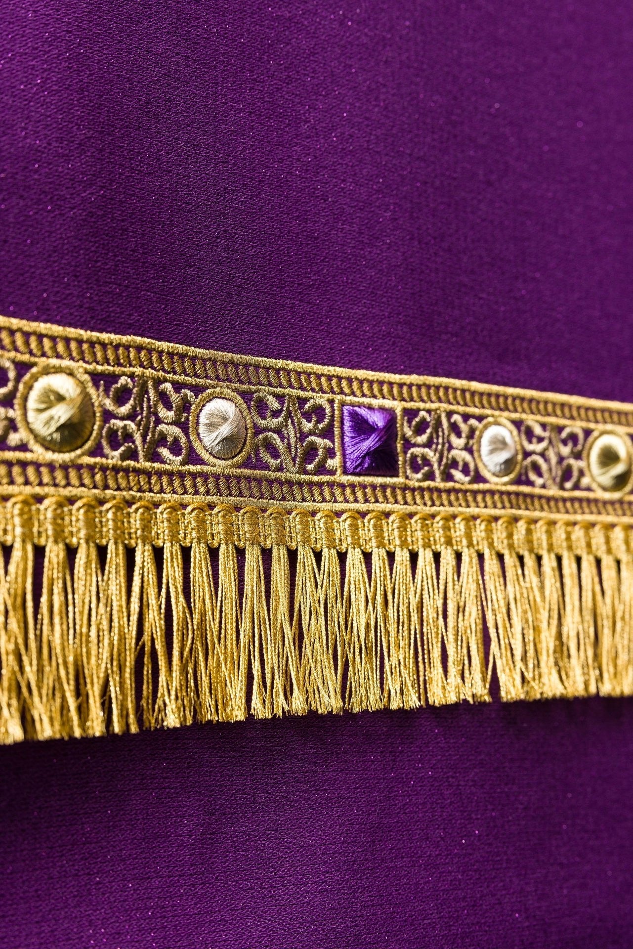 Purple lectern cloth with Advent embroidery S-8076-03-103 55*250 - CHASUBLES.COM