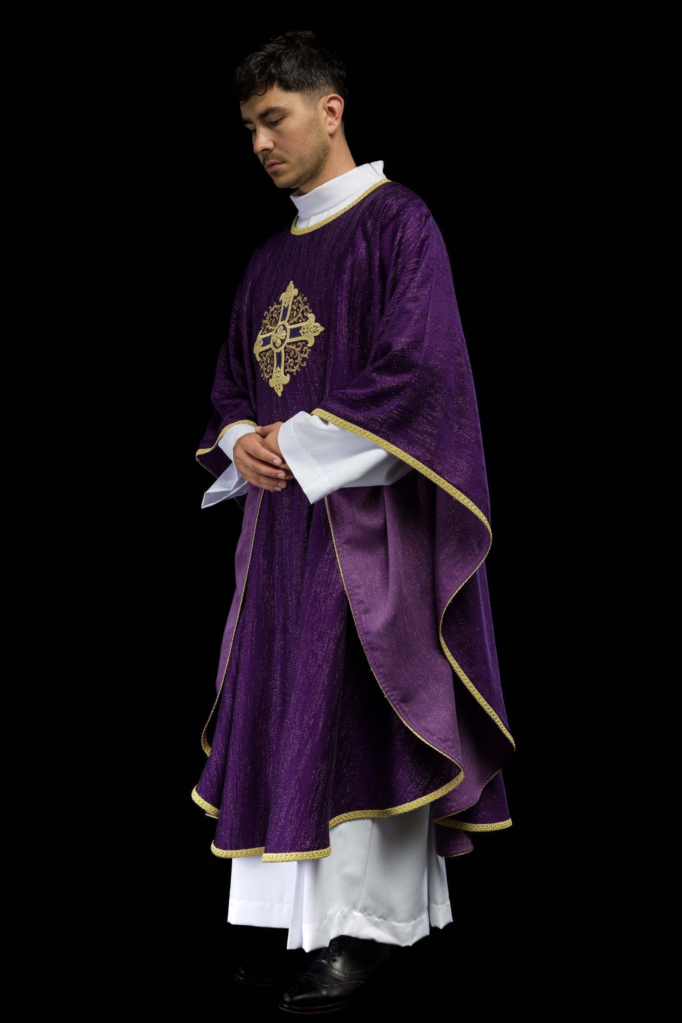 Purple Liturgical Chasuble with Embroidered Cross – Decorative Fabric KOA/006/03/99 - CHASUBLES.COM
