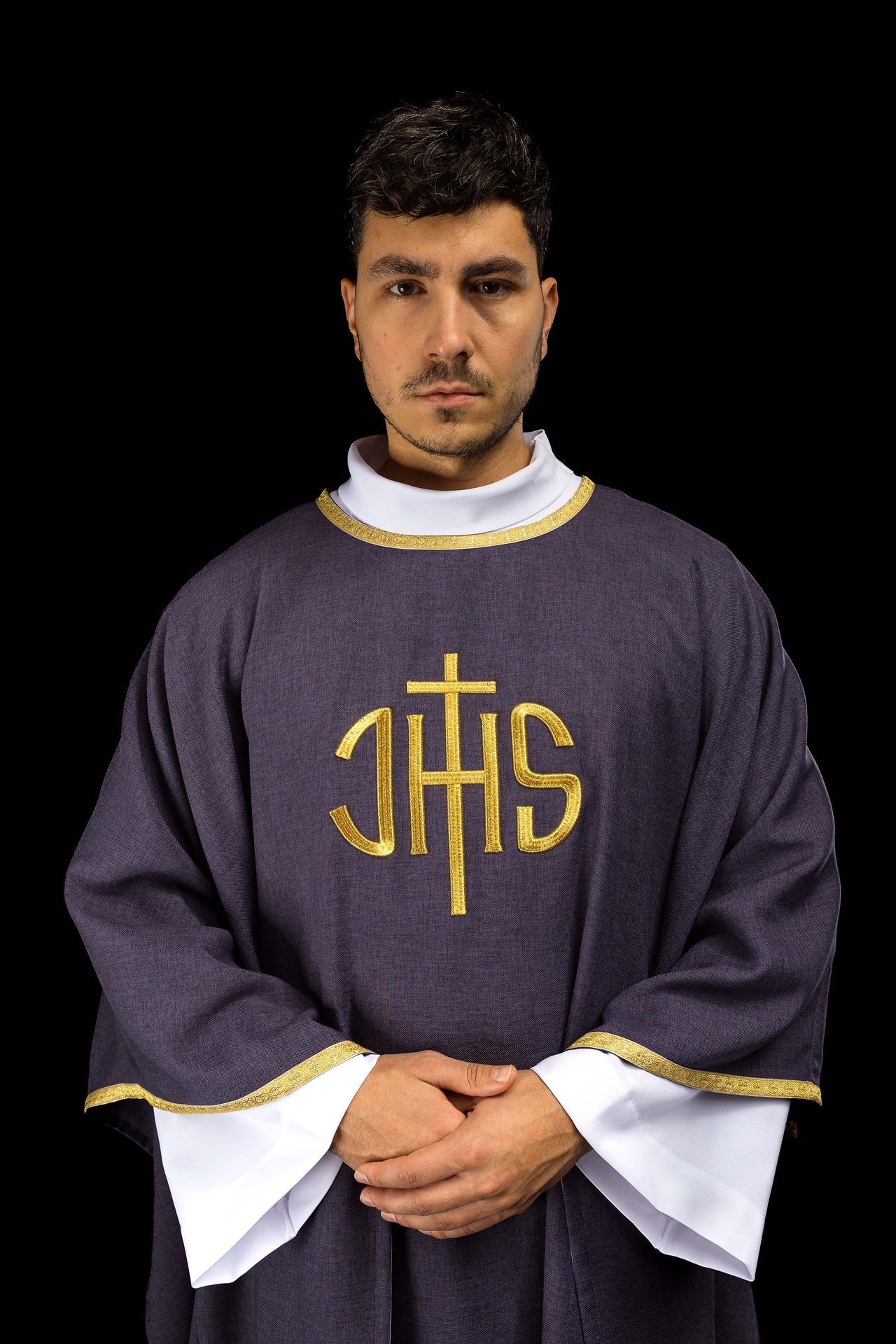 Purple liturgical chasuble with gold IHS embroidery KOA/001/03/70 - CHASUBLES.COM