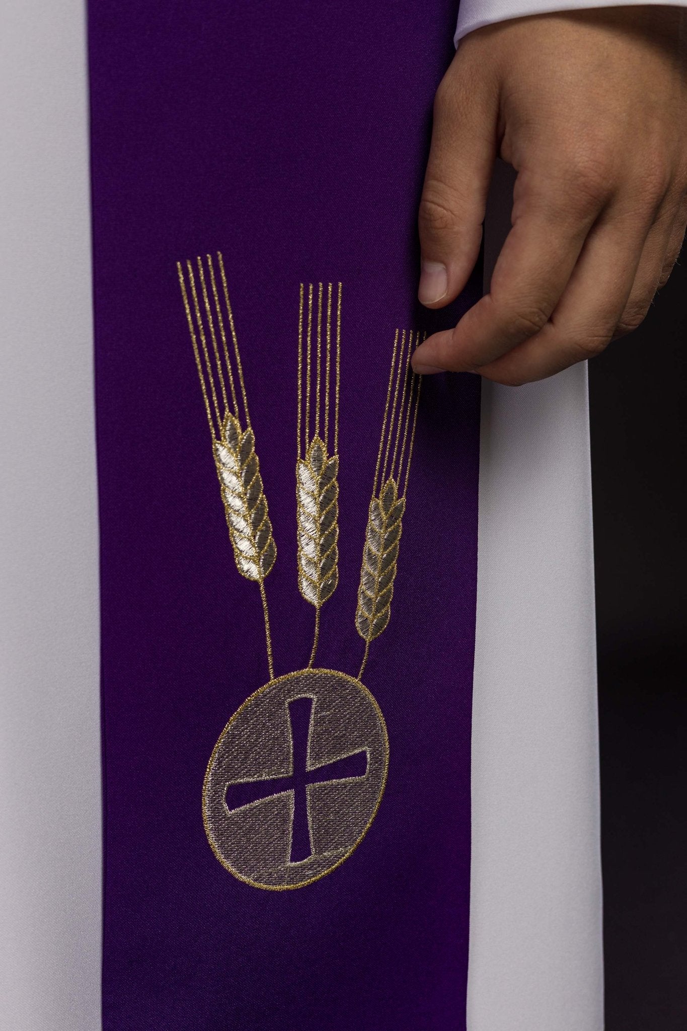 Purple priestly stole embroidered with Chalice, Wheat, and Grapes KST/009/03/01 FIOLET - HAFTINAUSA.COM