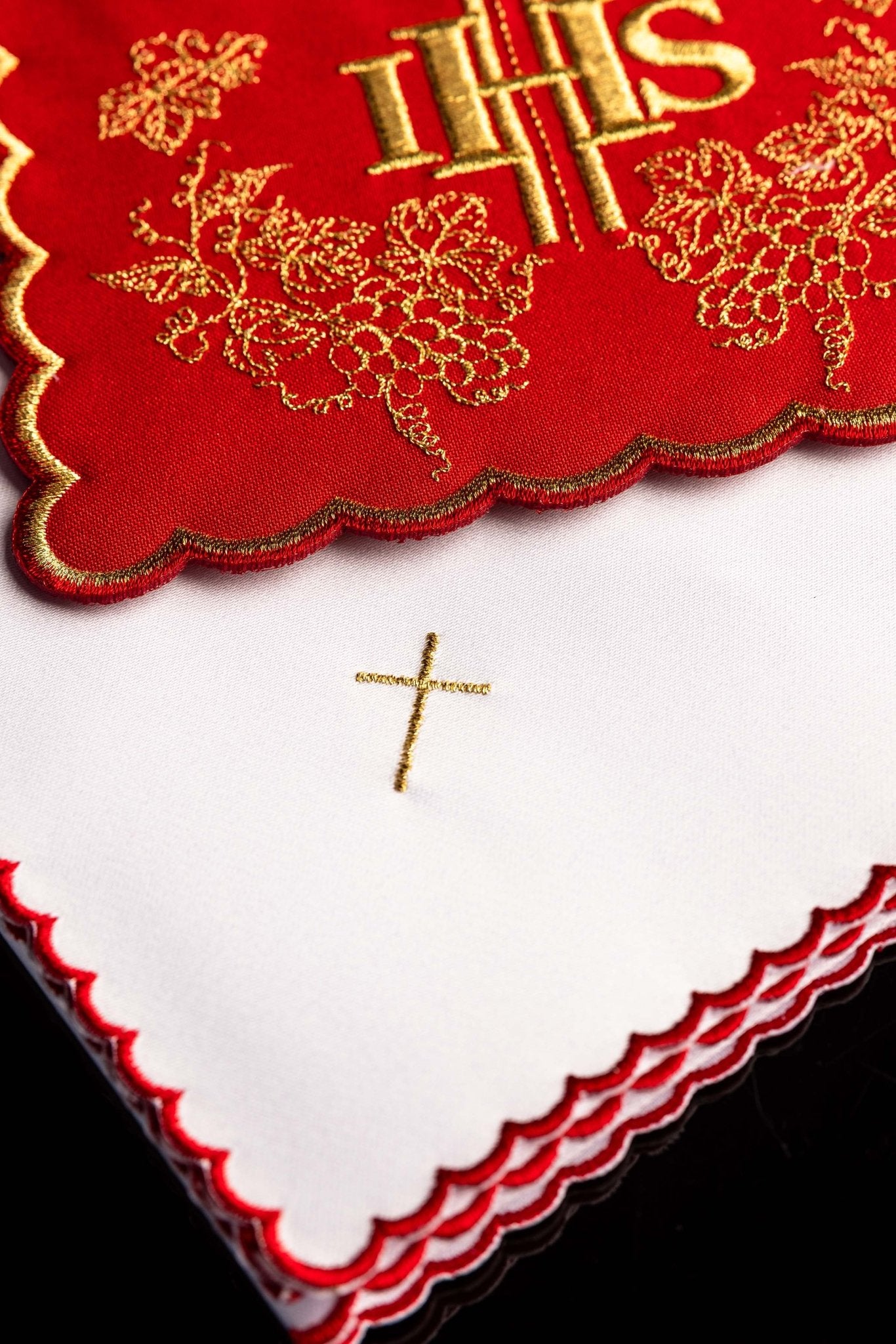 Red Chalice Linens KK/156/02 - CHASUBLES.COM